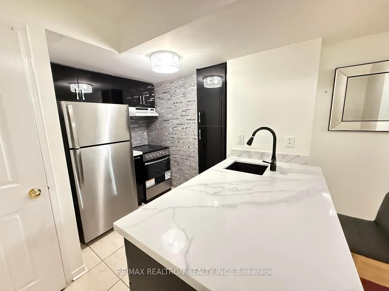 316 John Street, #122