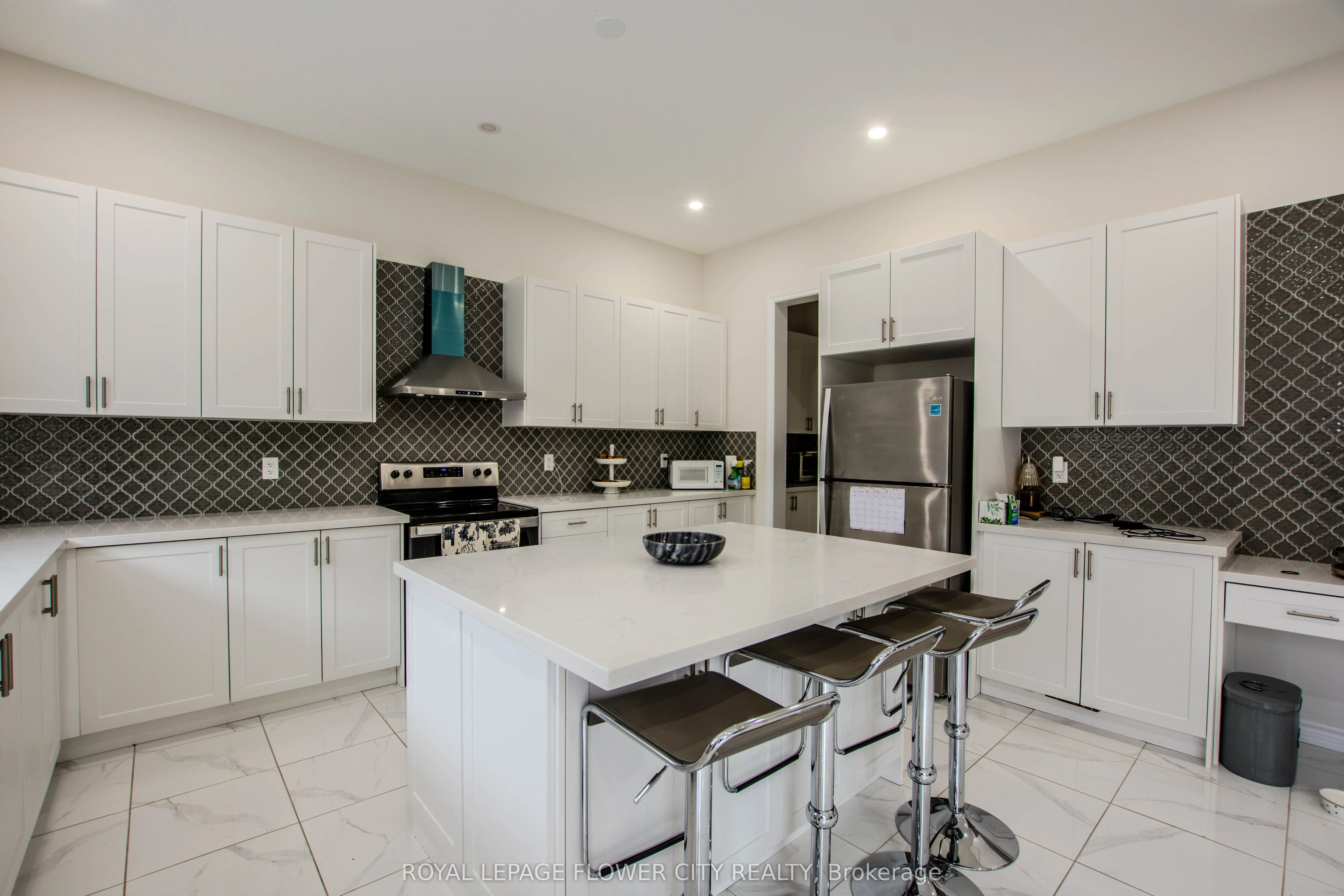 1114 Wickham Road SE