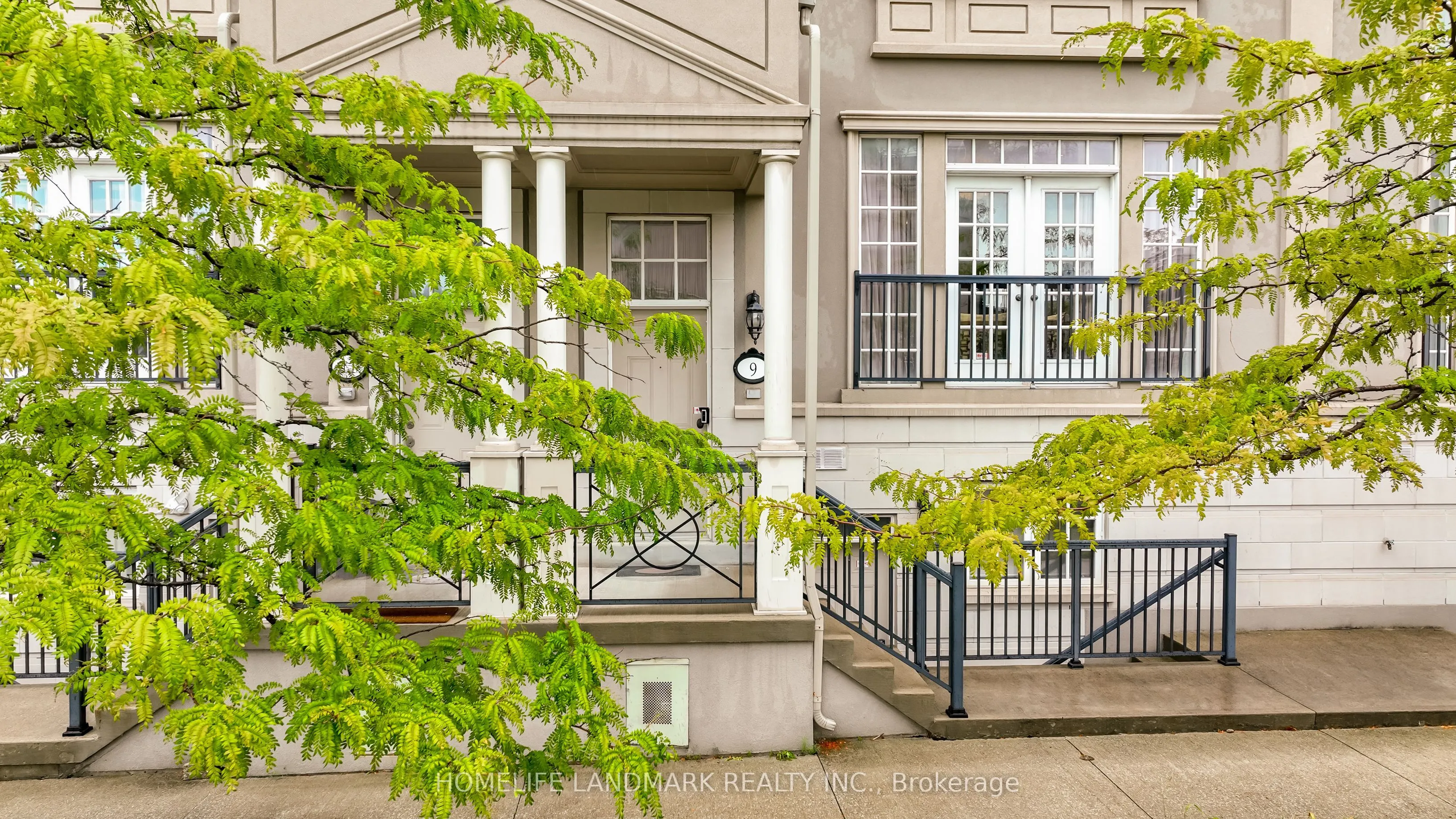 9 Mackenzie's Stand Avenue