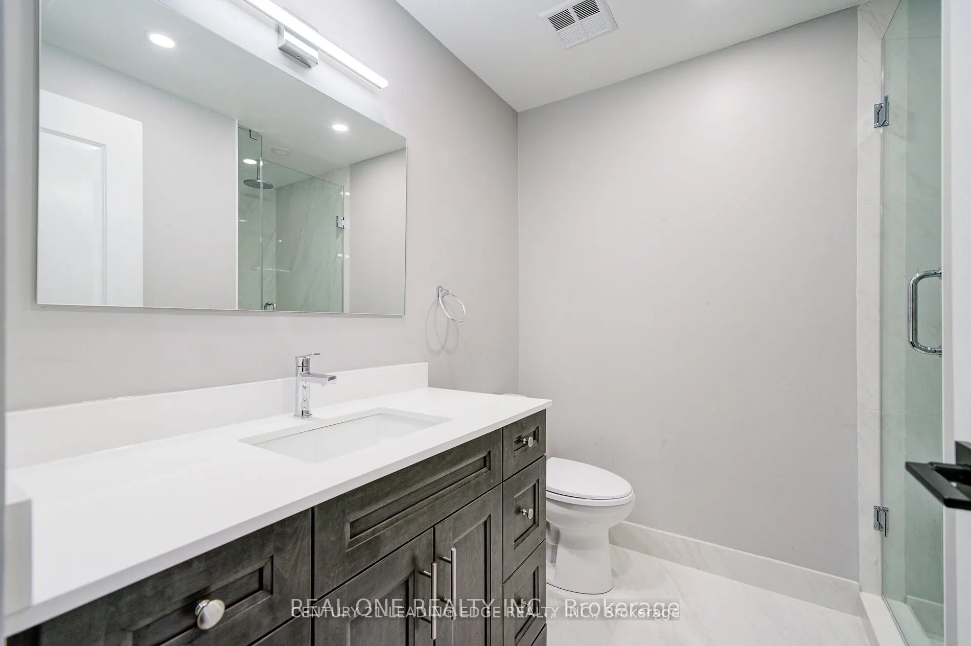 111 Upper Duke Crescent, #107