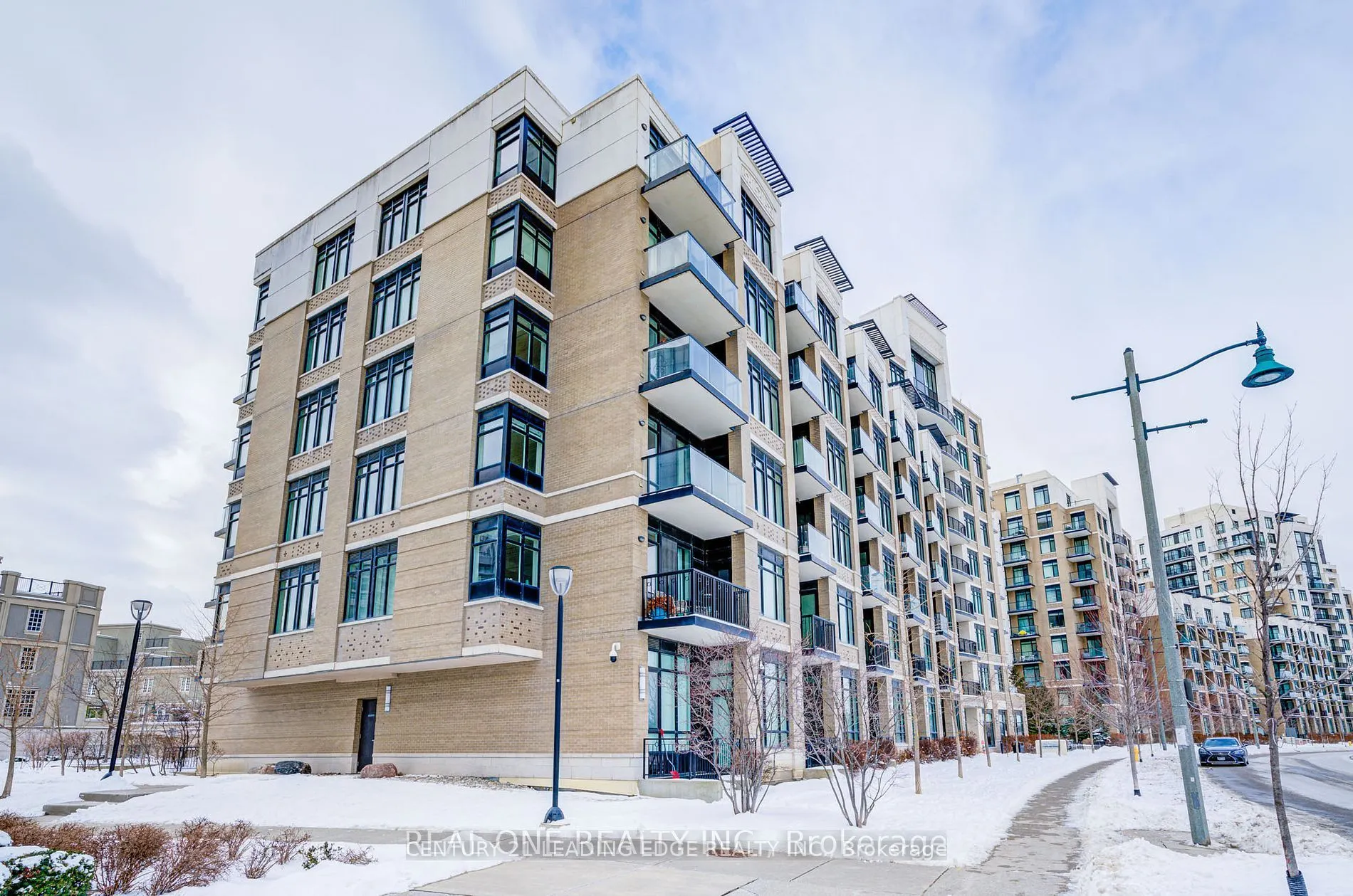 111 Upper Duke Crescent, #107