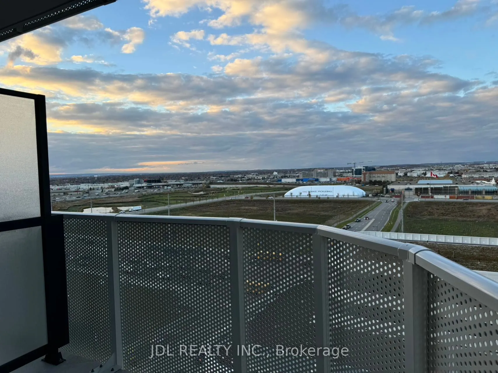 195 commerce Street, #1215