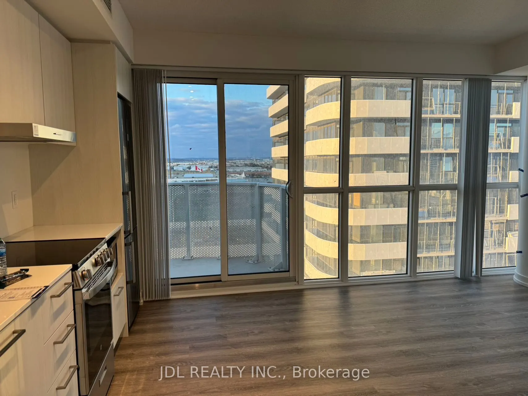 195 commerce Street, #1215