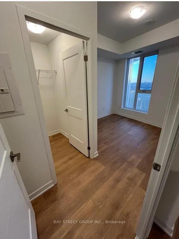 10 Abeja Street, #1614
