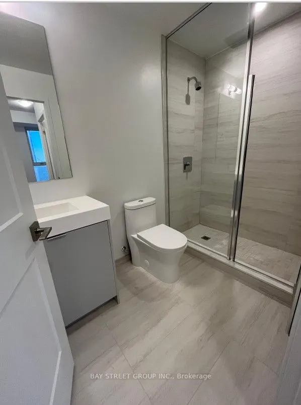 10 Abeja Street, #1614