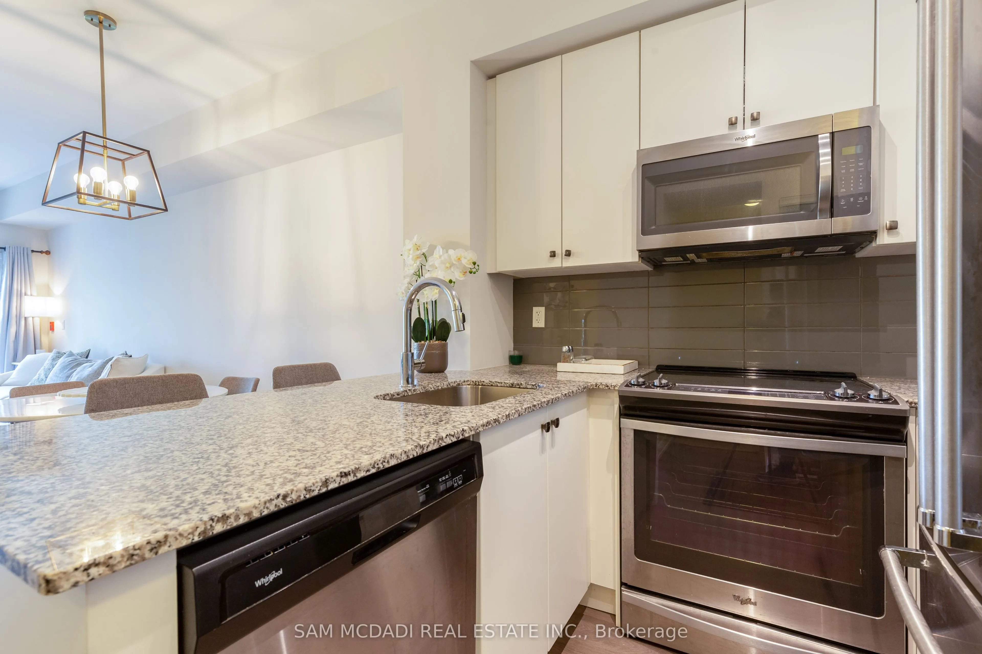 555 William Graham Drive, #114