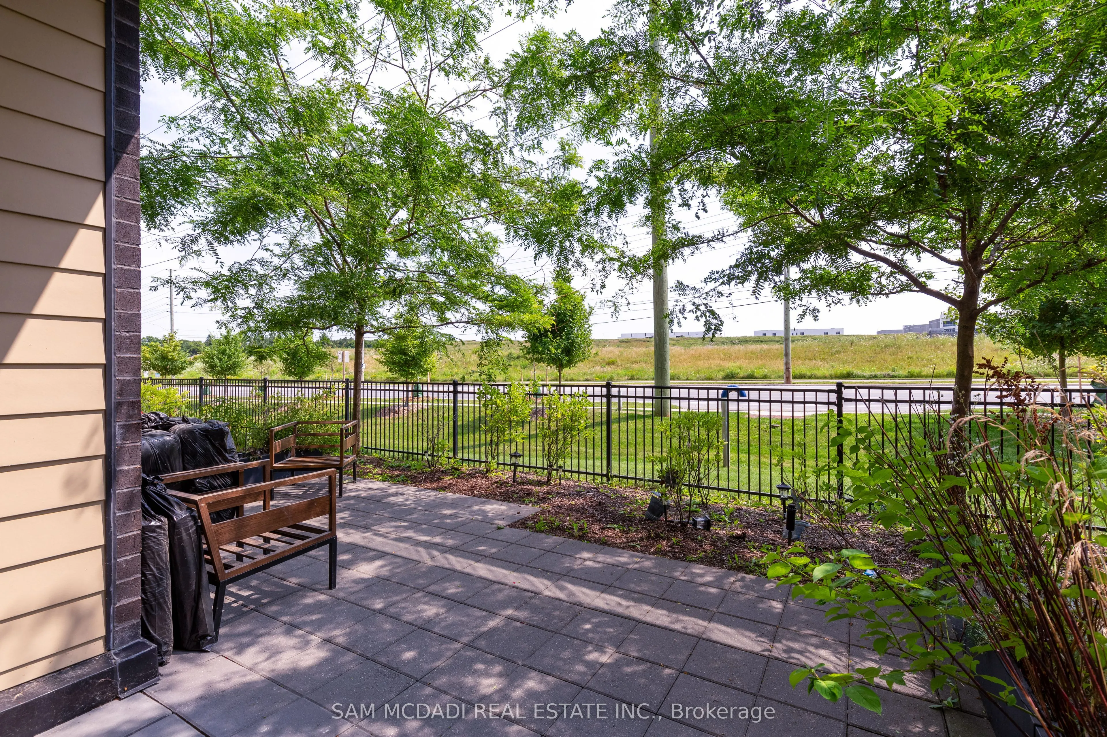 555 William Graham Drive, #114