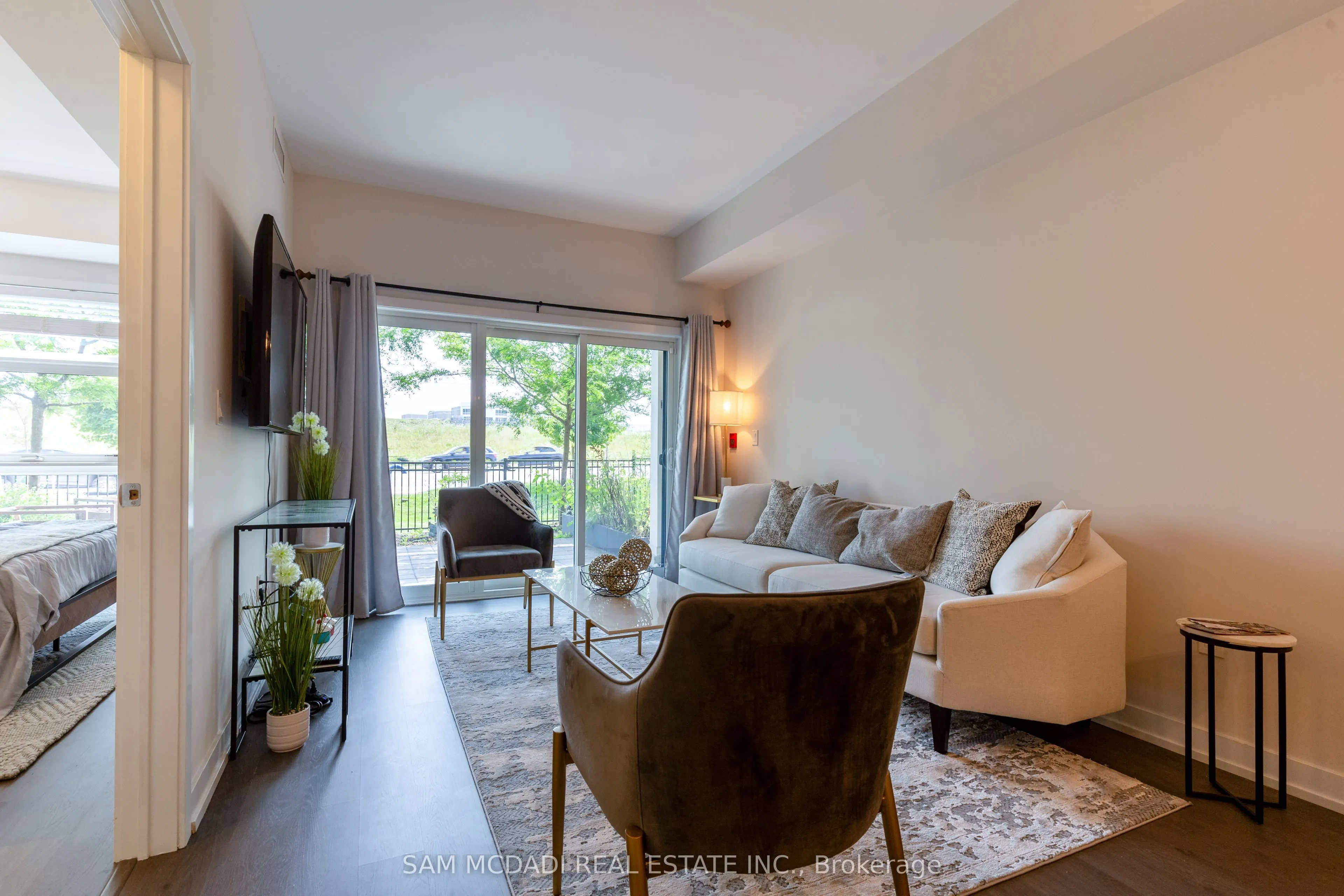 555 William Graham Drive, #114