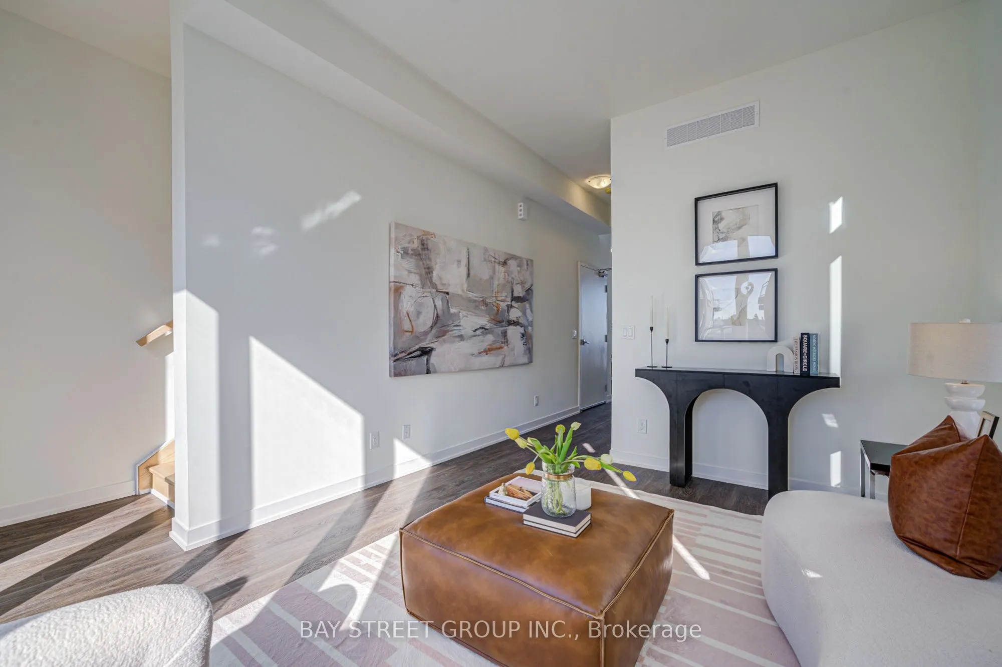 7 Steckley house Lane, #602