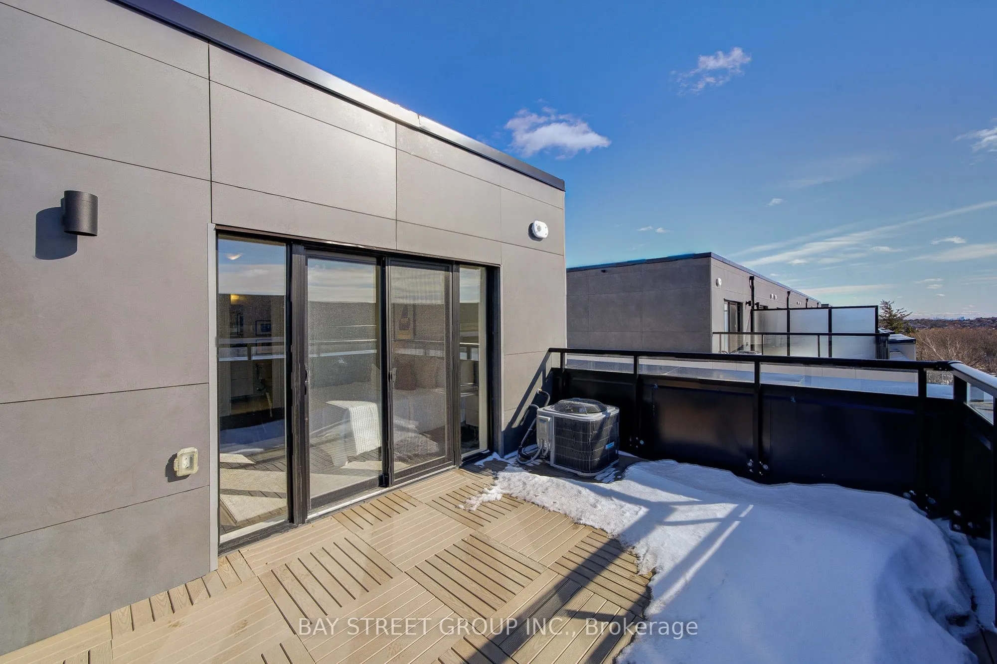 7 Steckley house Lane, #602