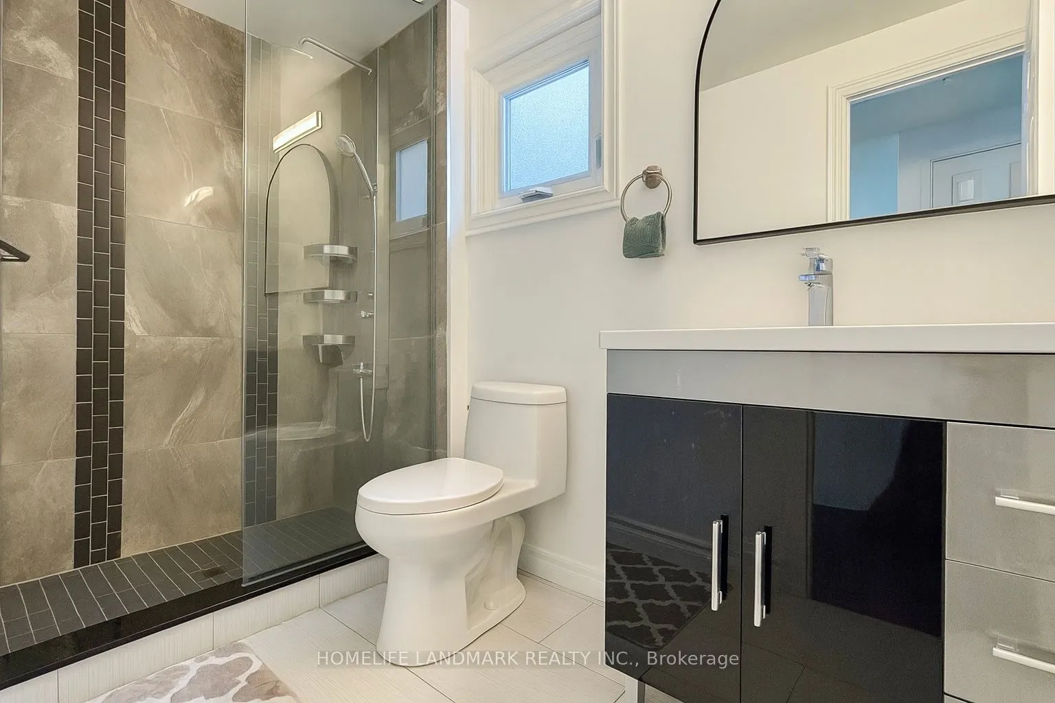 160 Snowshoe Crescent