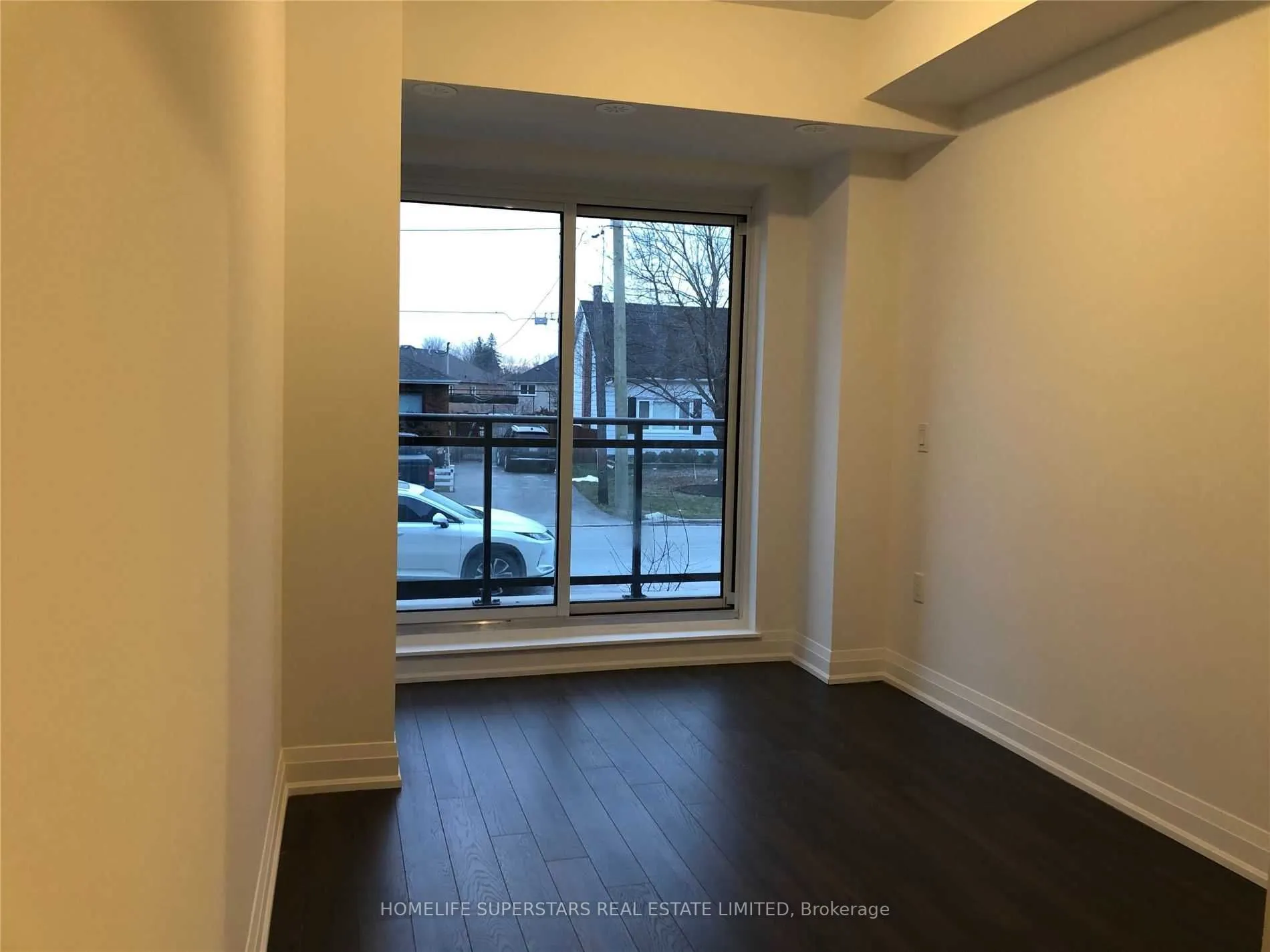 26 Coles Avenue, #902