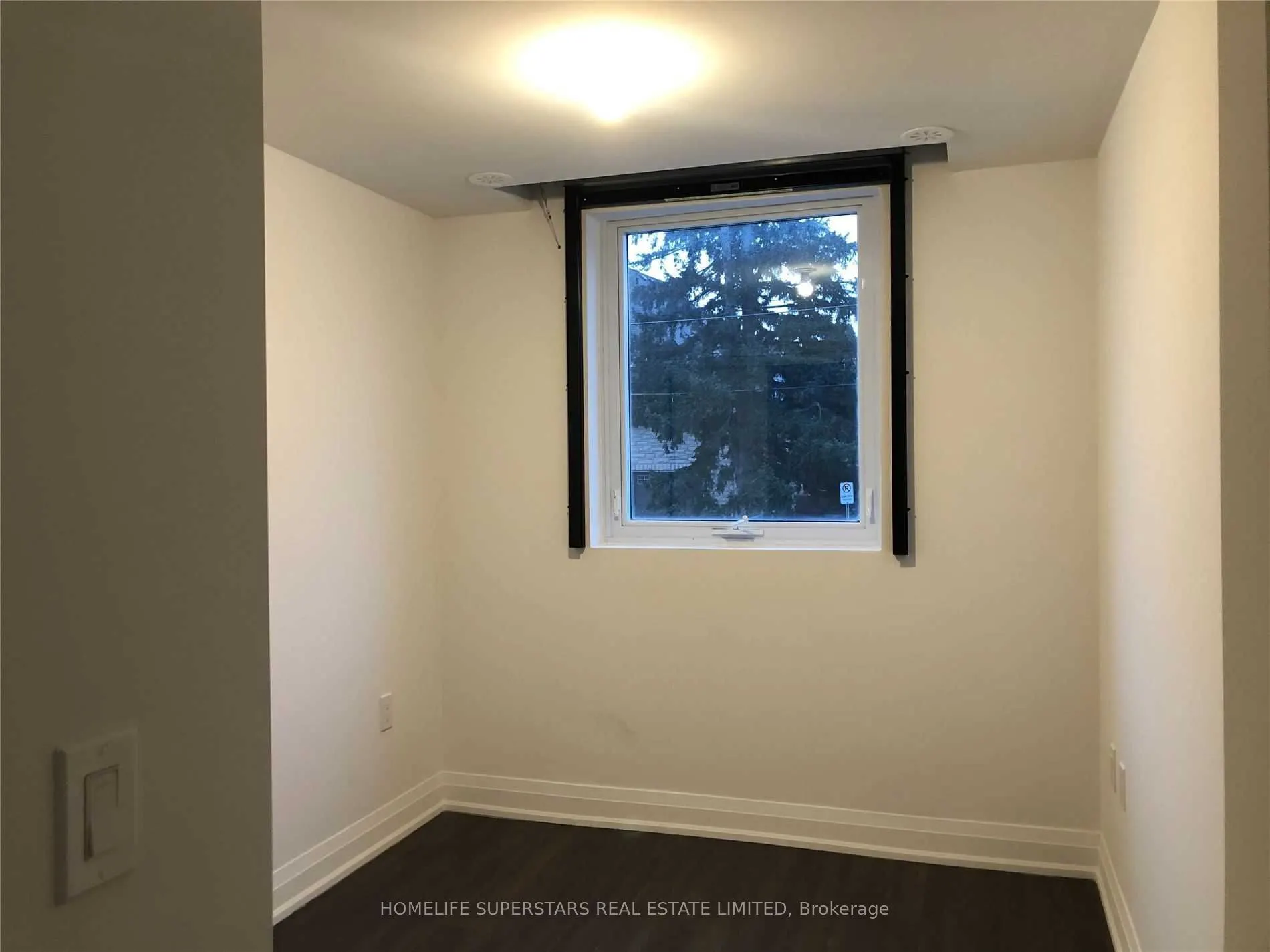 26 Coles Avenue, #902