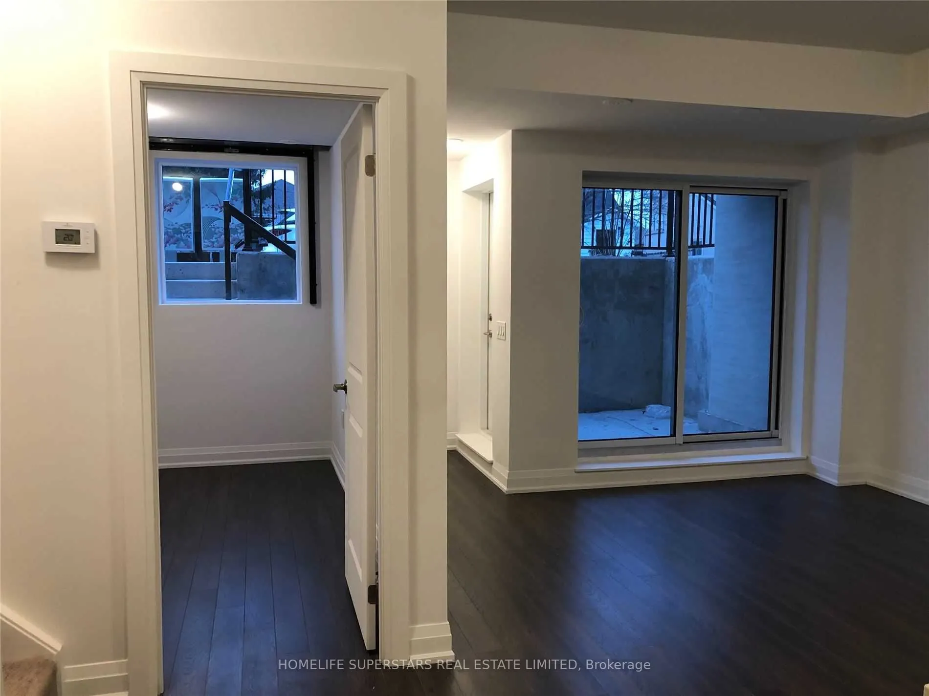 26 Coles Avenue, #902