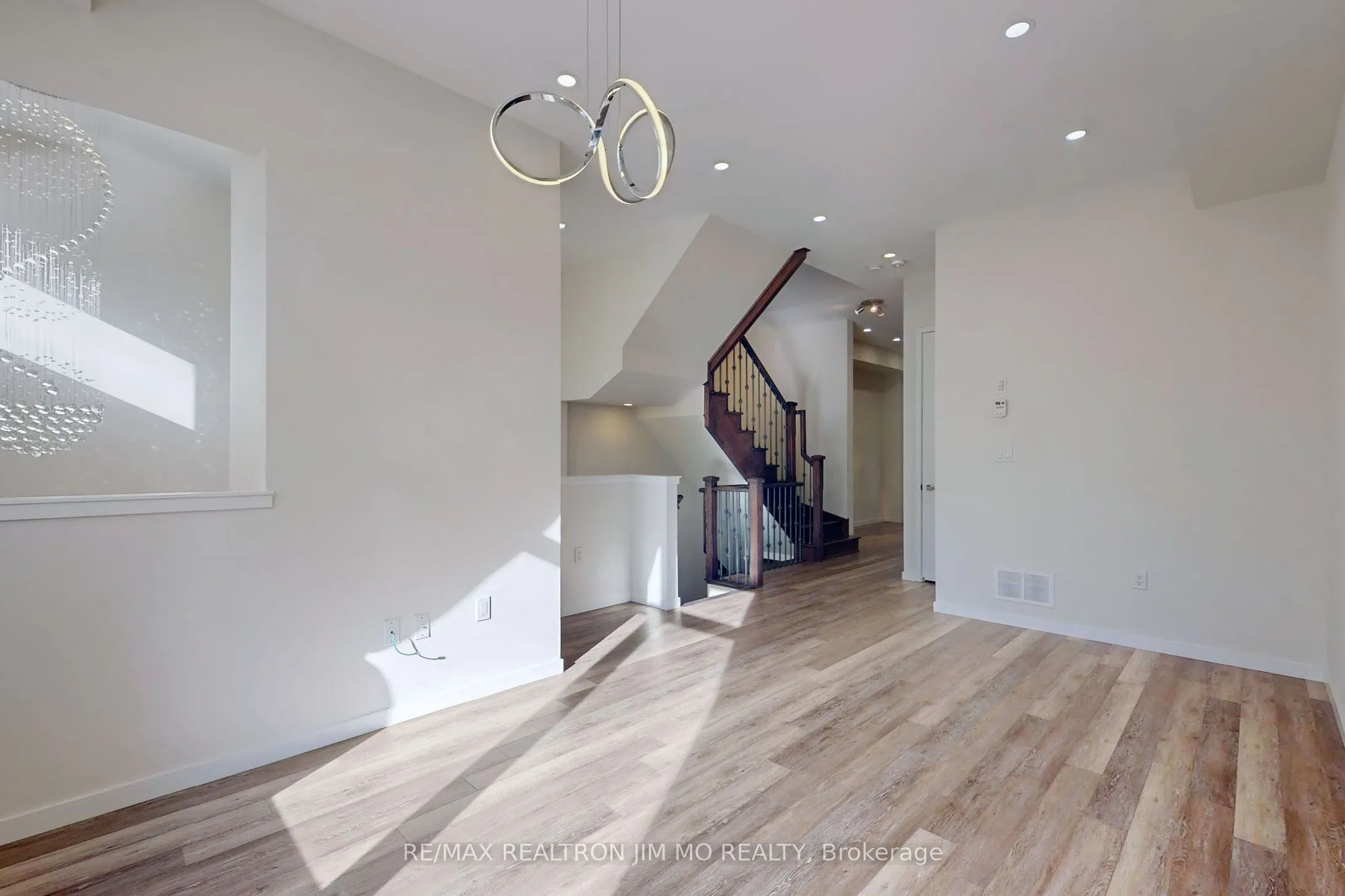 37 Armillo Place