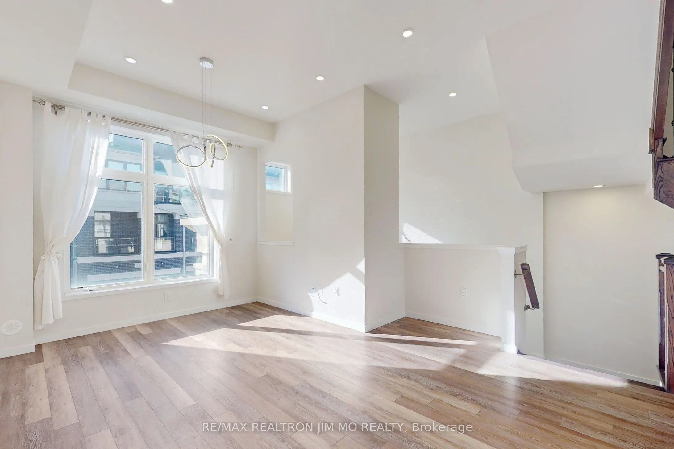 37 Armillo Place