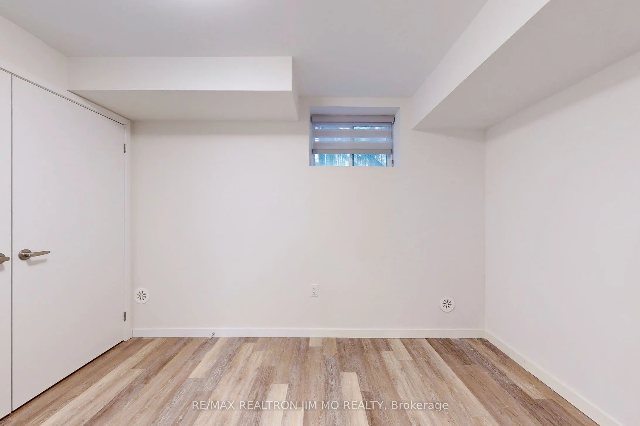 37 Armillo Place