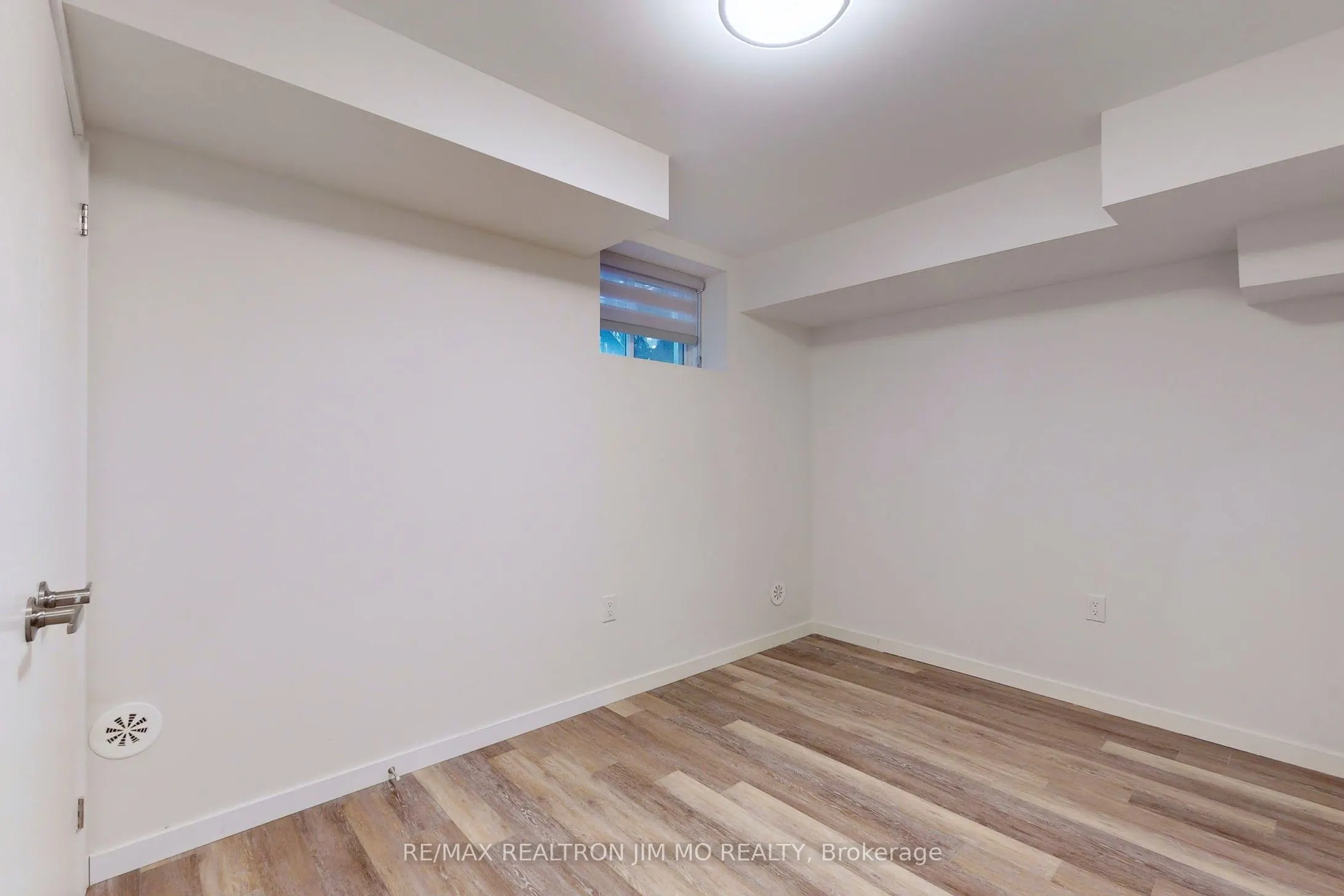 37 Armillo Place