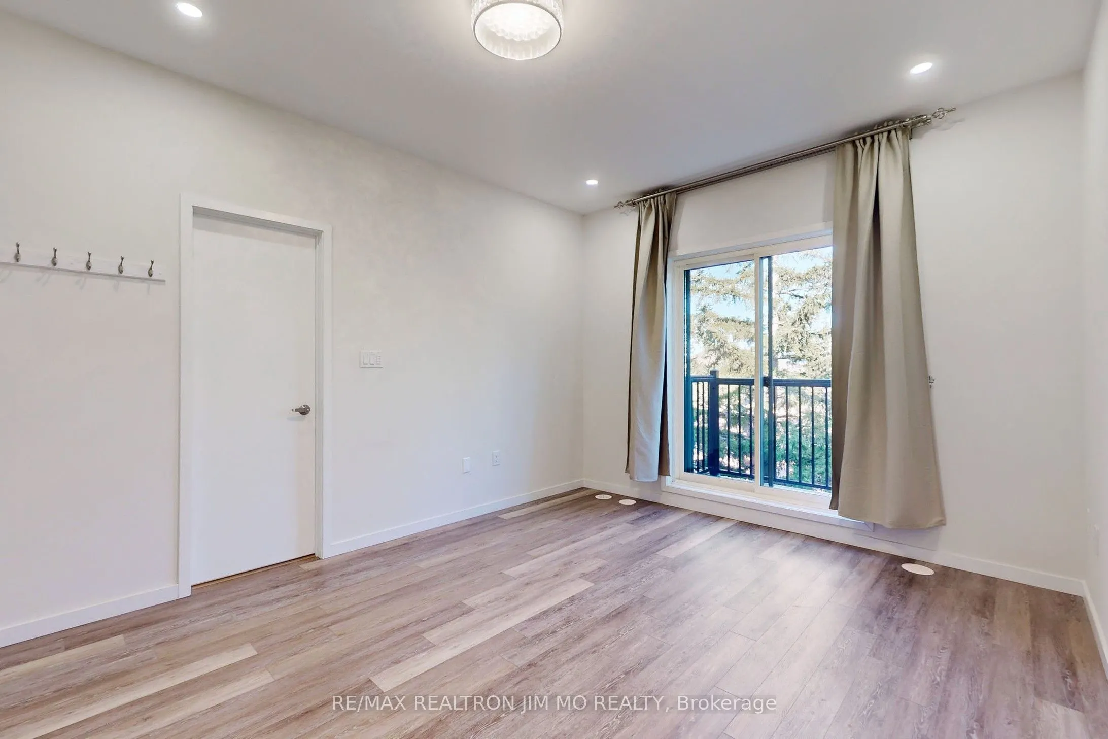 37 Armillo Place
