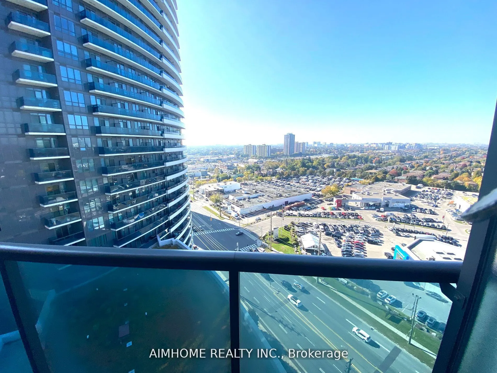 7171 Yonge Street, #1712