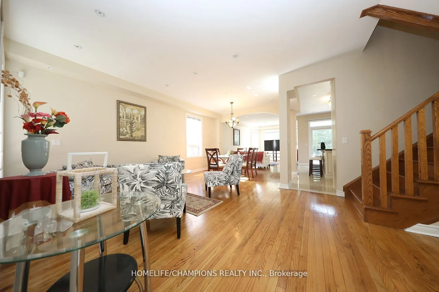 142 Estate Garden Avenue