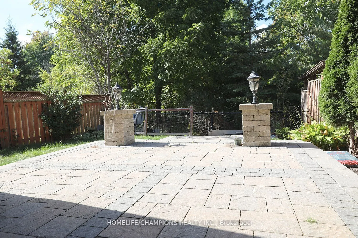 142 Estate Garden Avenue