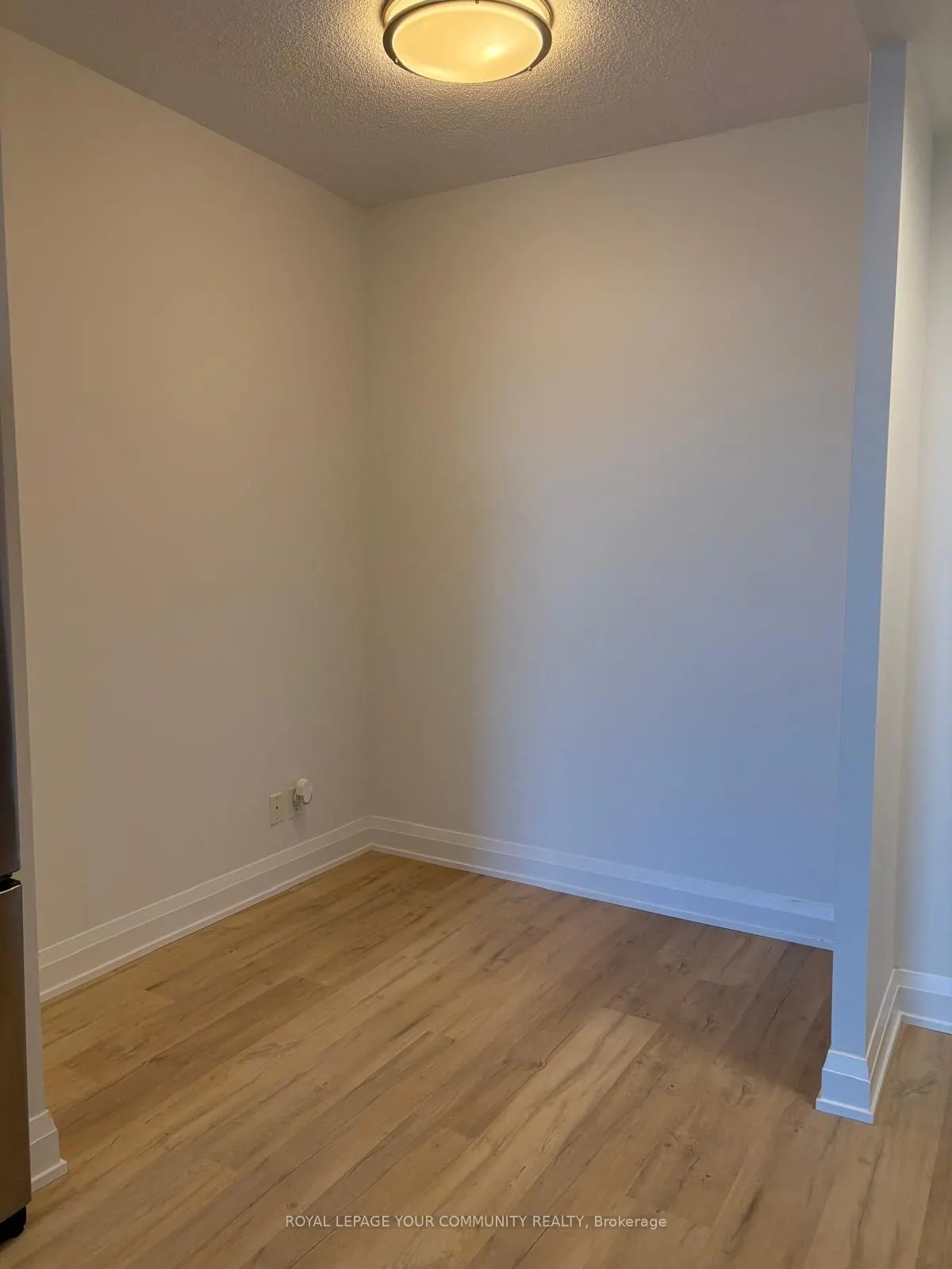 7171 Yonge Street, #1606