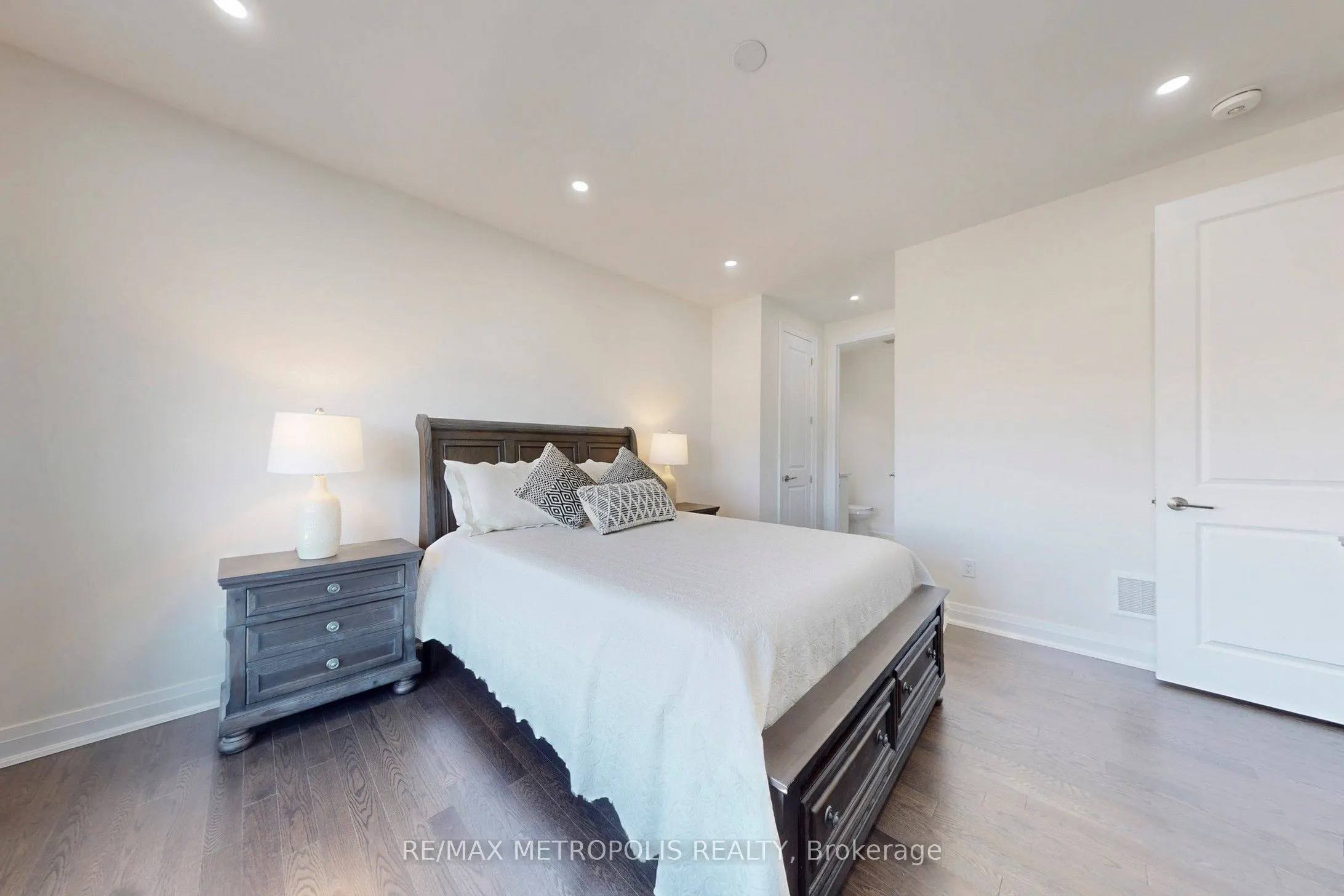 163 Ballantyne Boulevard