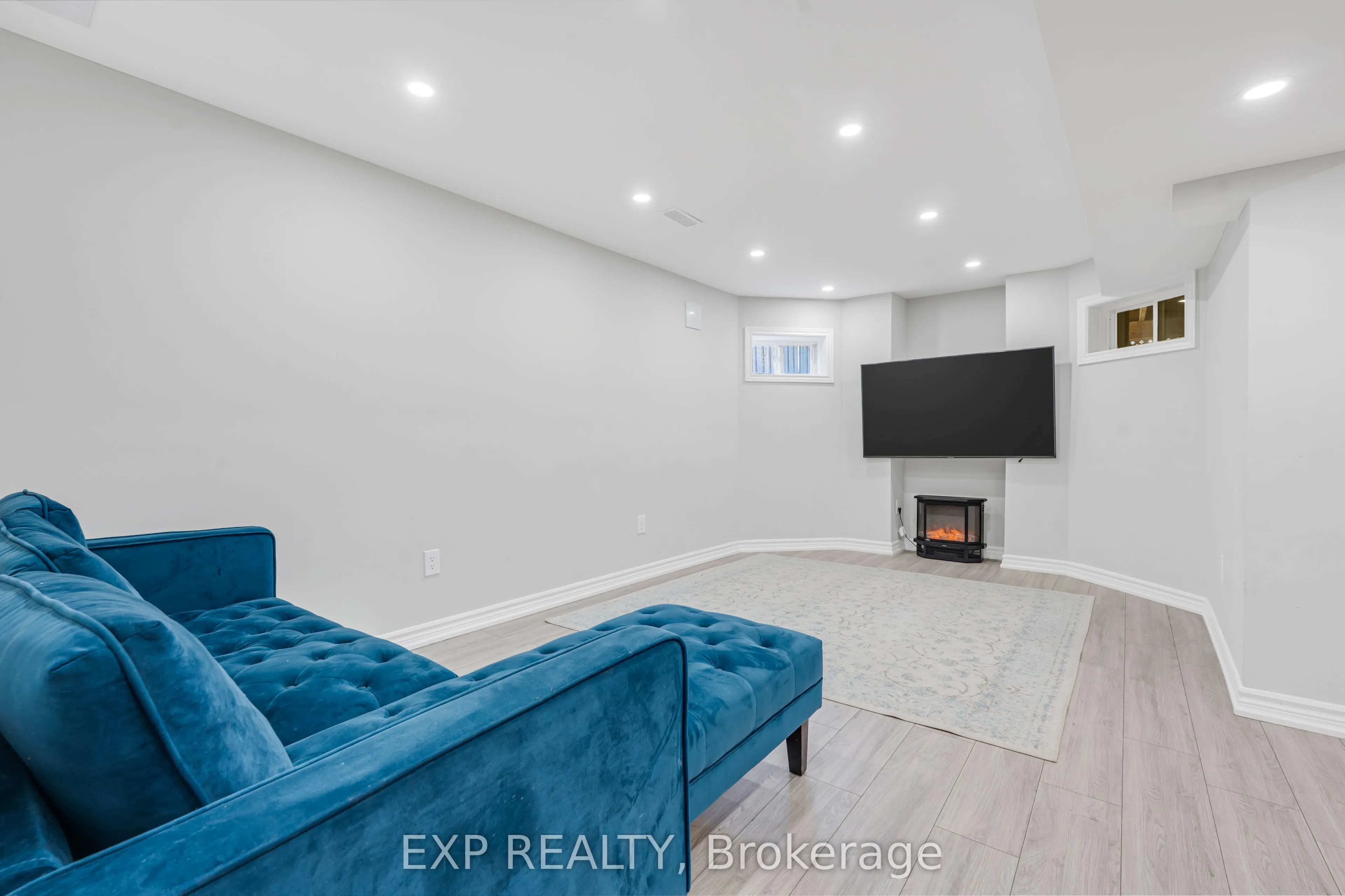 4 Seiffer Crescent