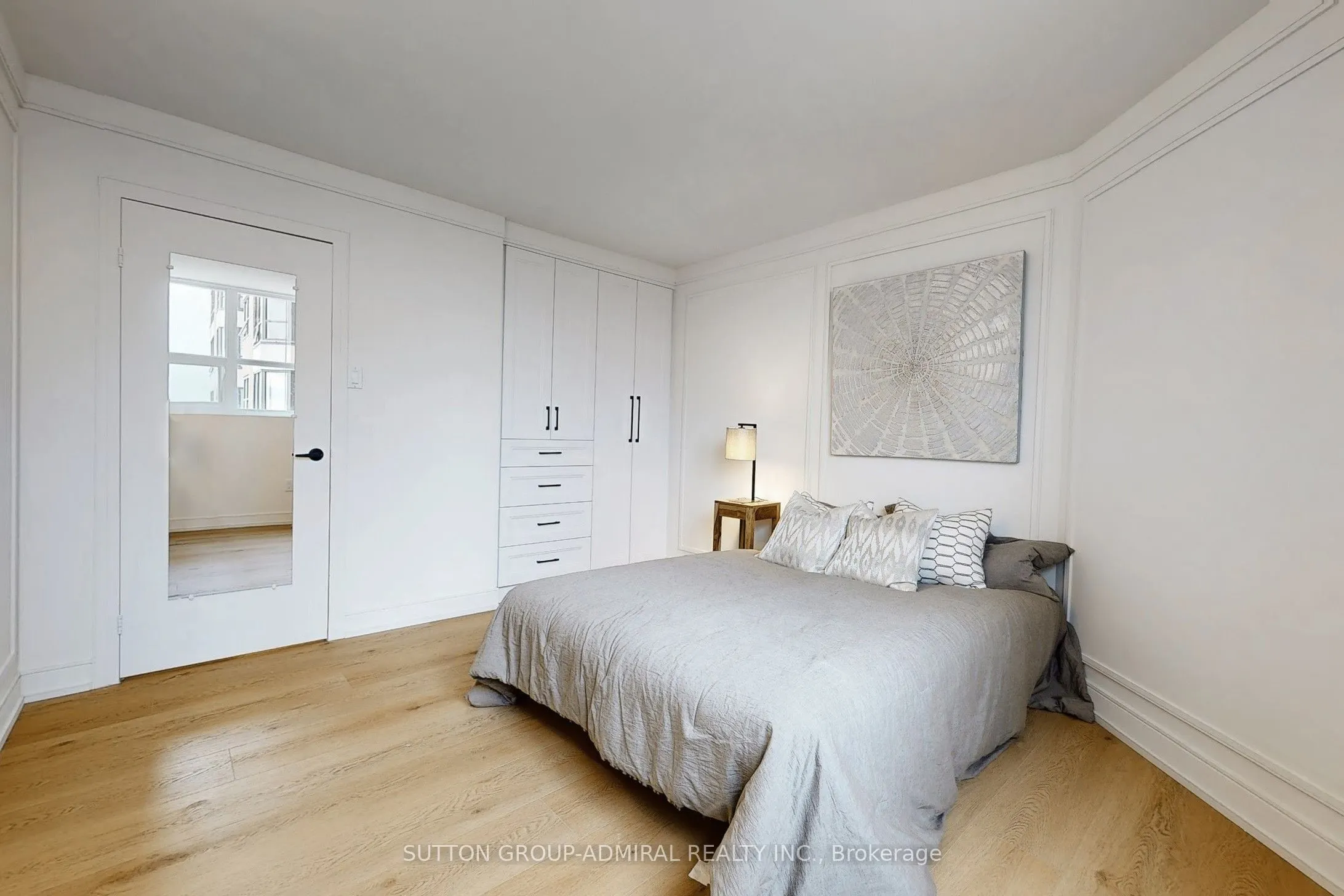 7601 Bathurst Street, #901