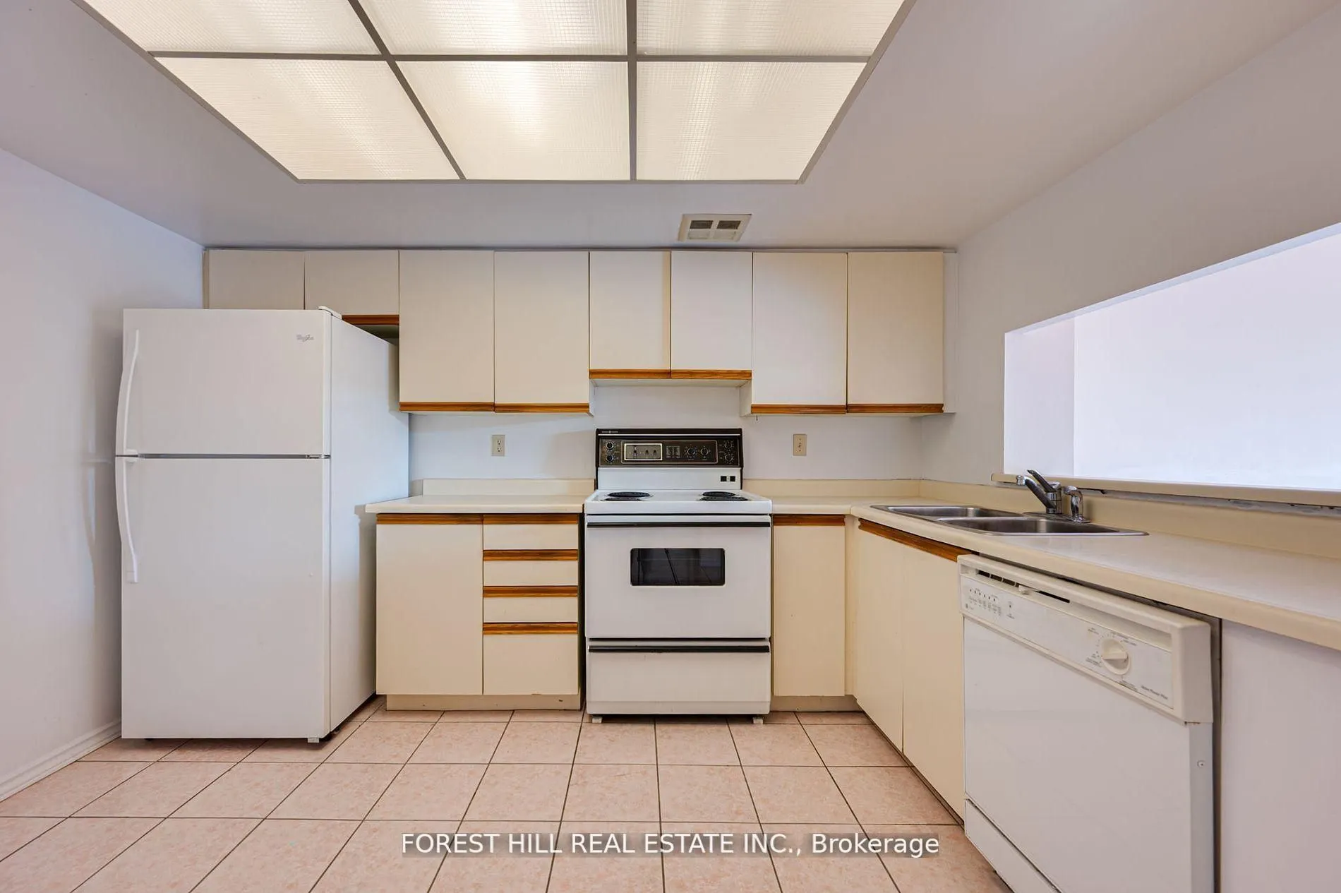 7440 Bathurst Street, #308