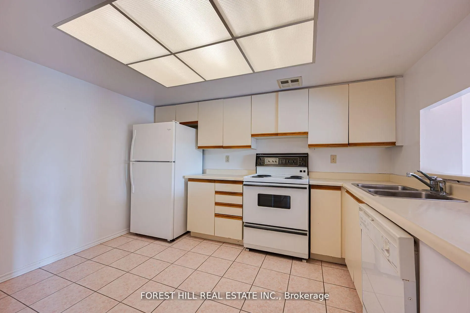 7440 Bathurst Street, #308