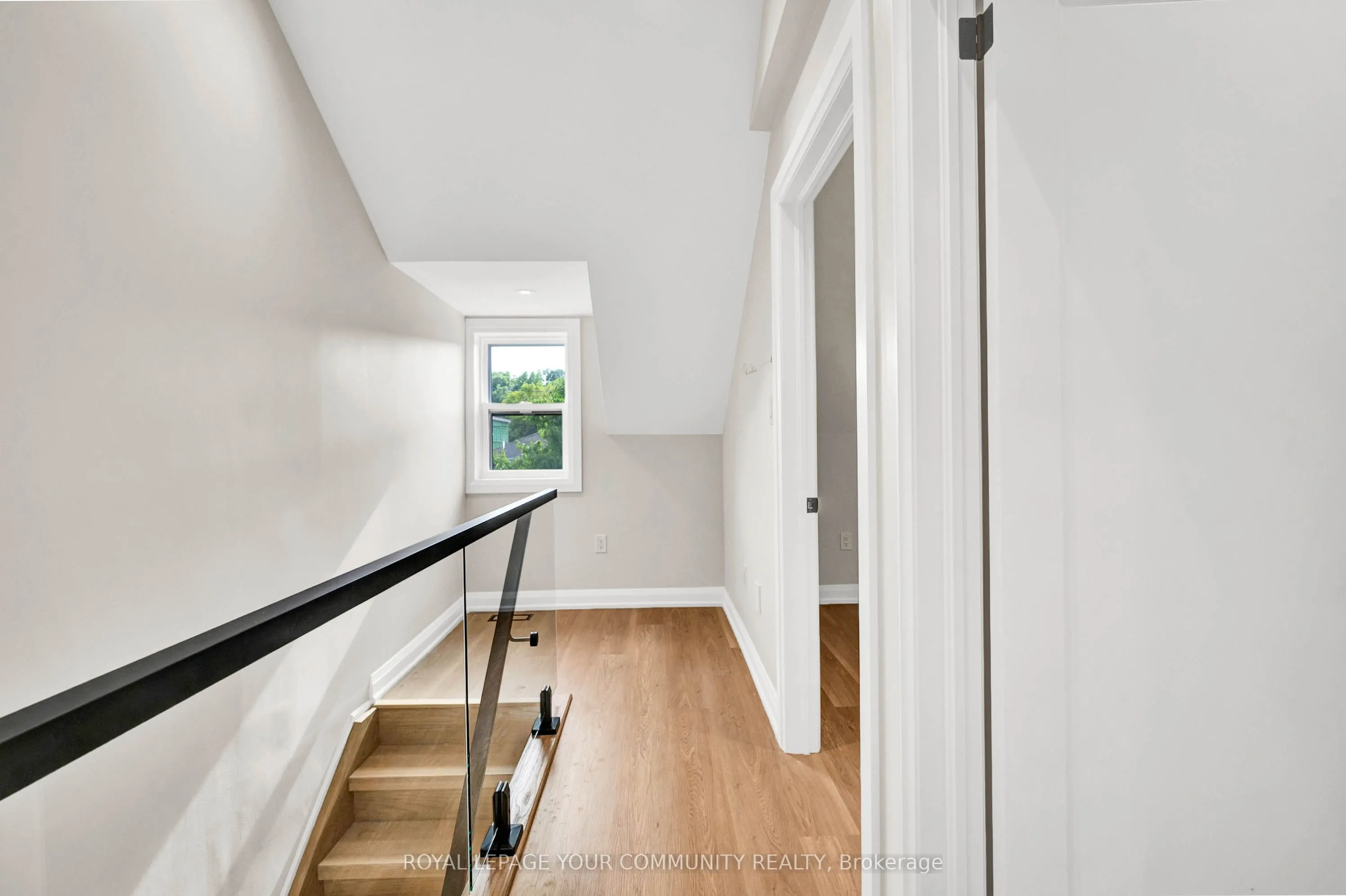 141 Clarence Street