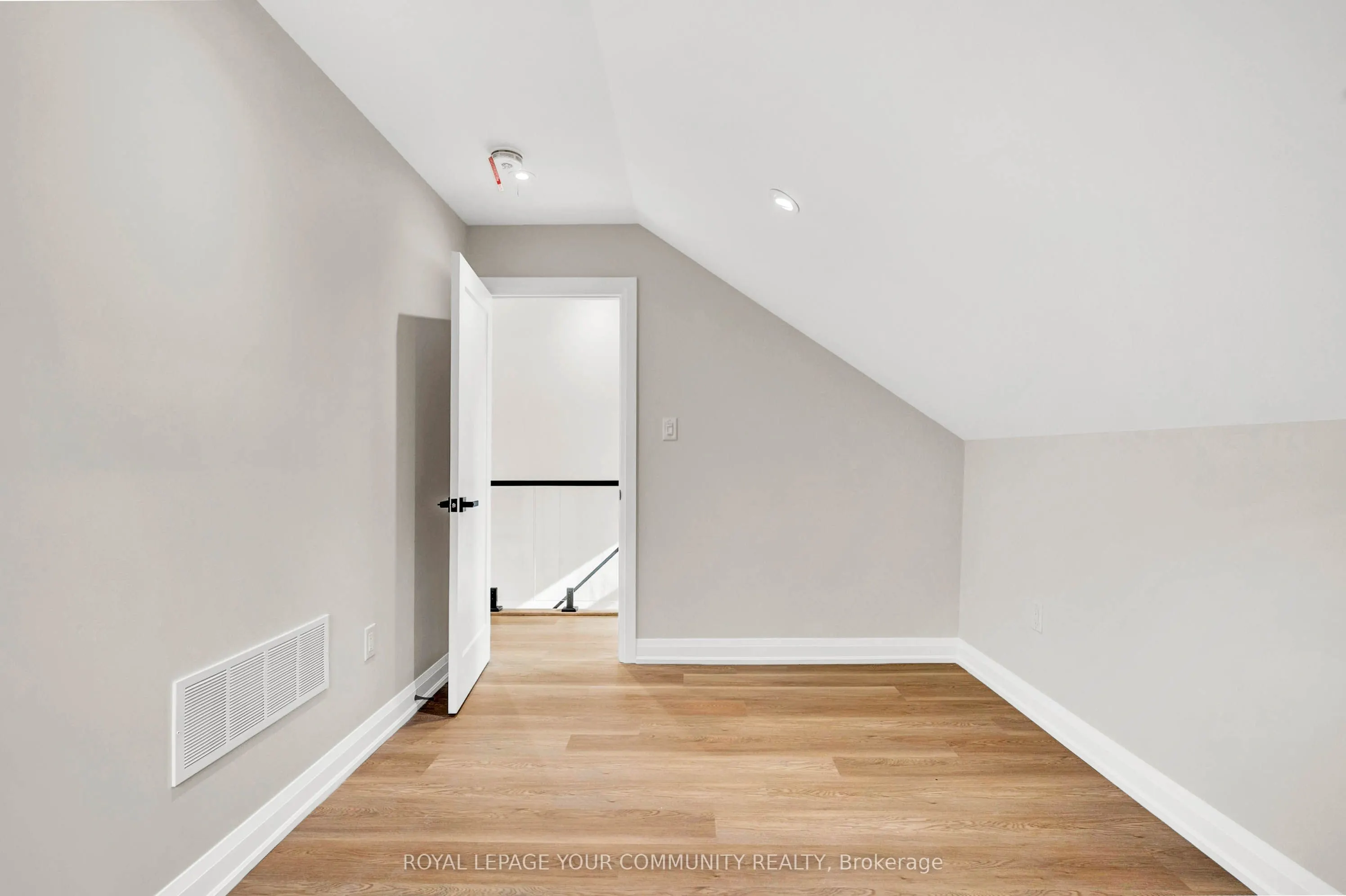 141 Clarence Street
