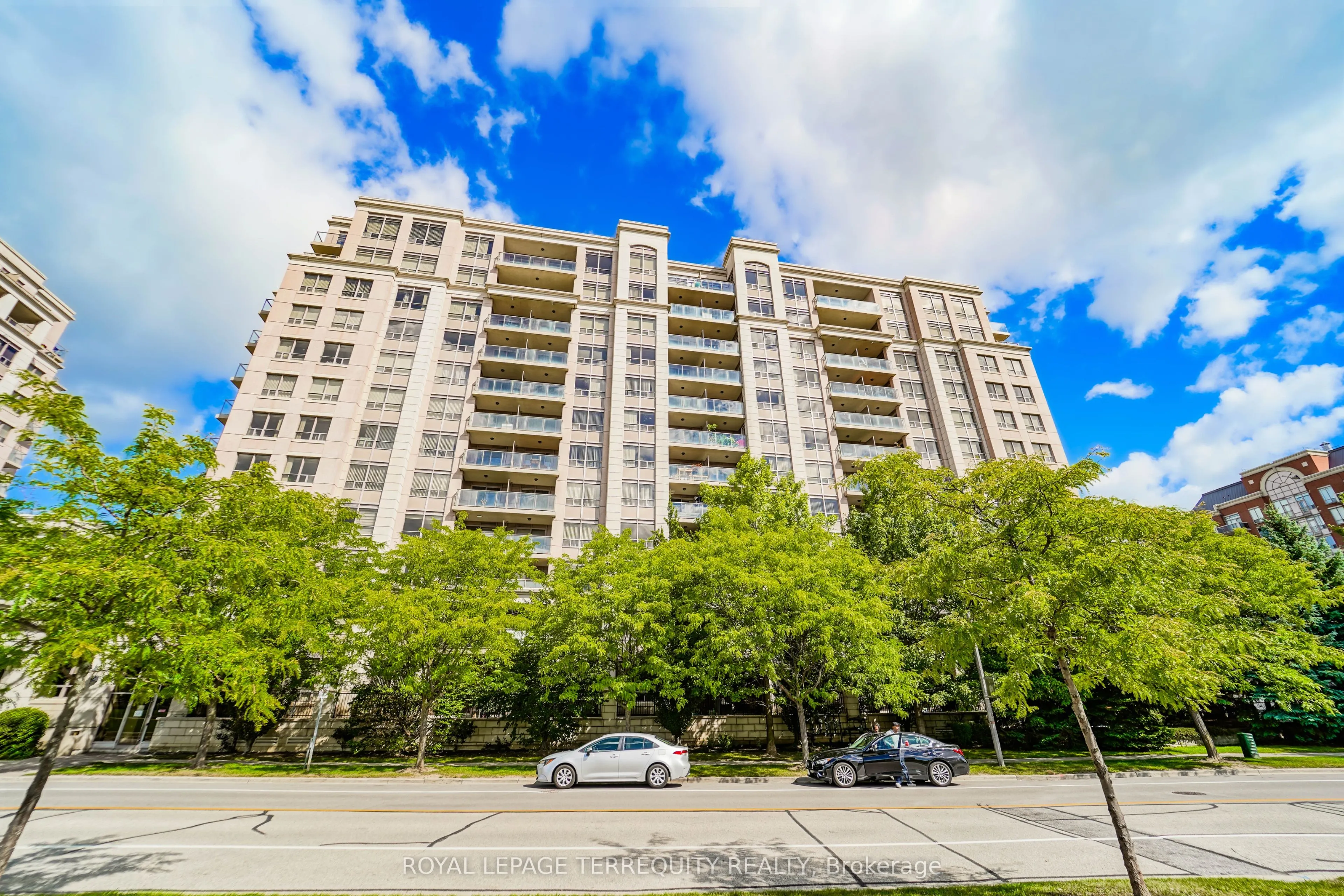 39 Galleria Parkway, #1011