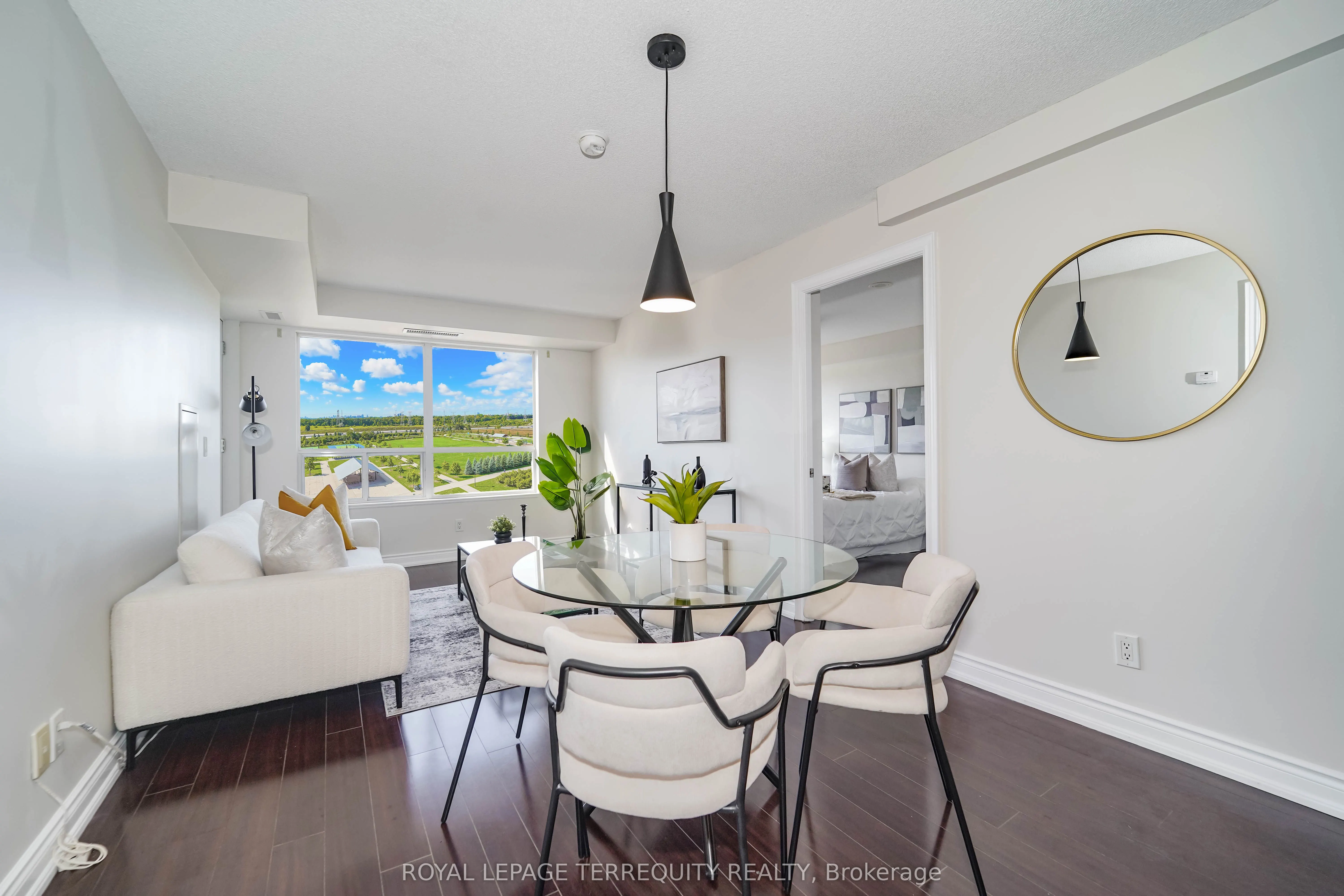 39 Galleria Parkway, #1011