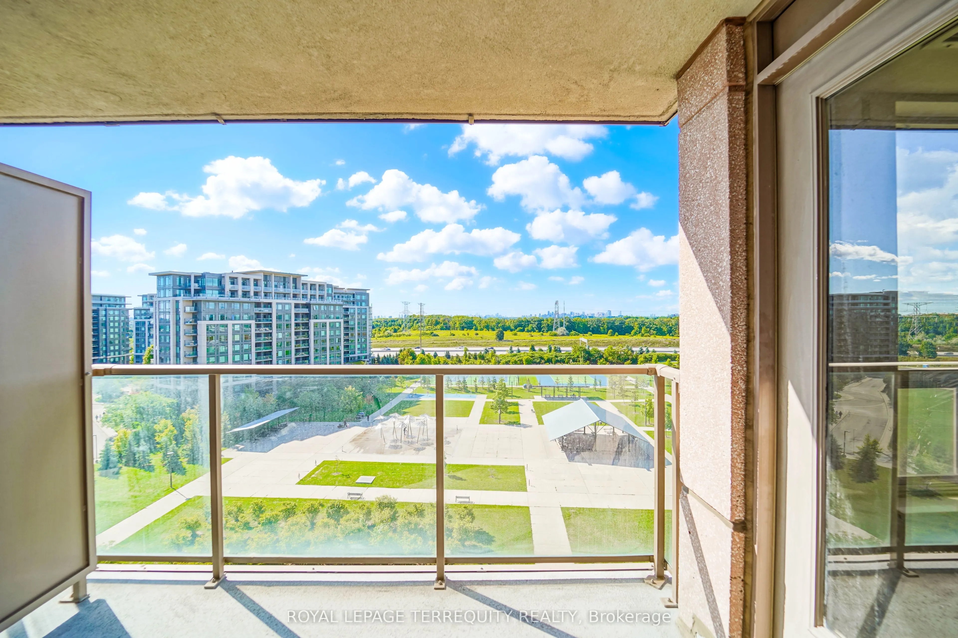 39 Galleria Parkway, #1011