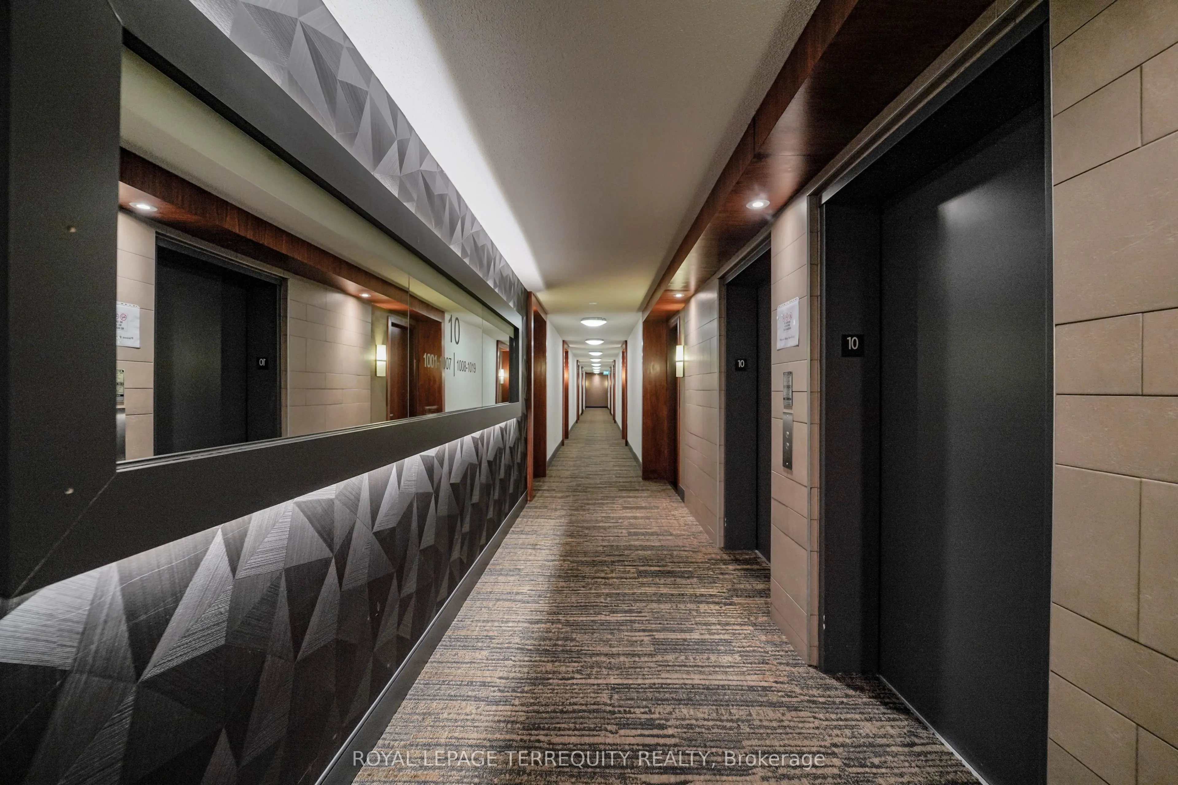 39 Galleria Parkway, #1011