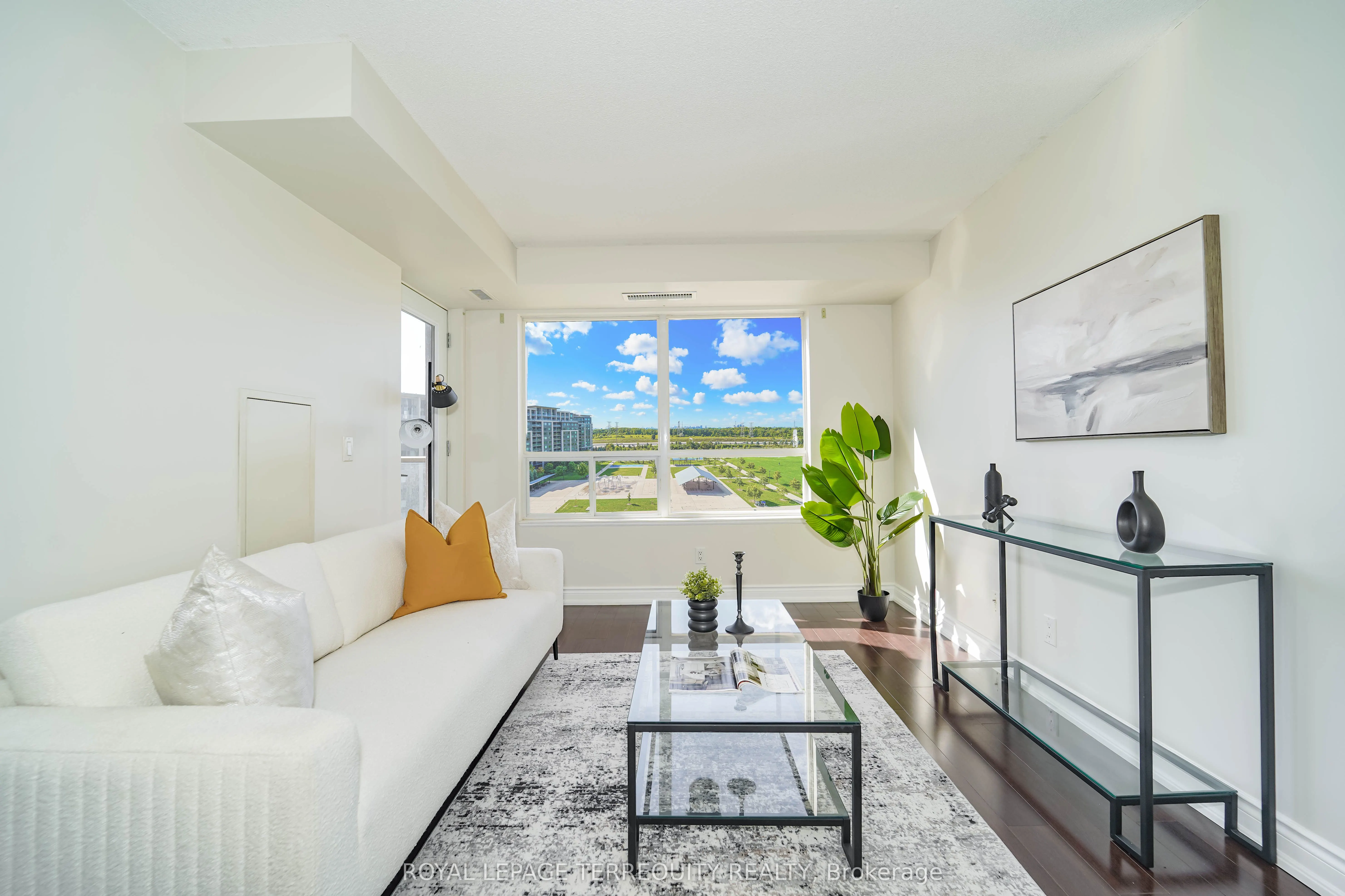 39 Galleria Parkway, #1011