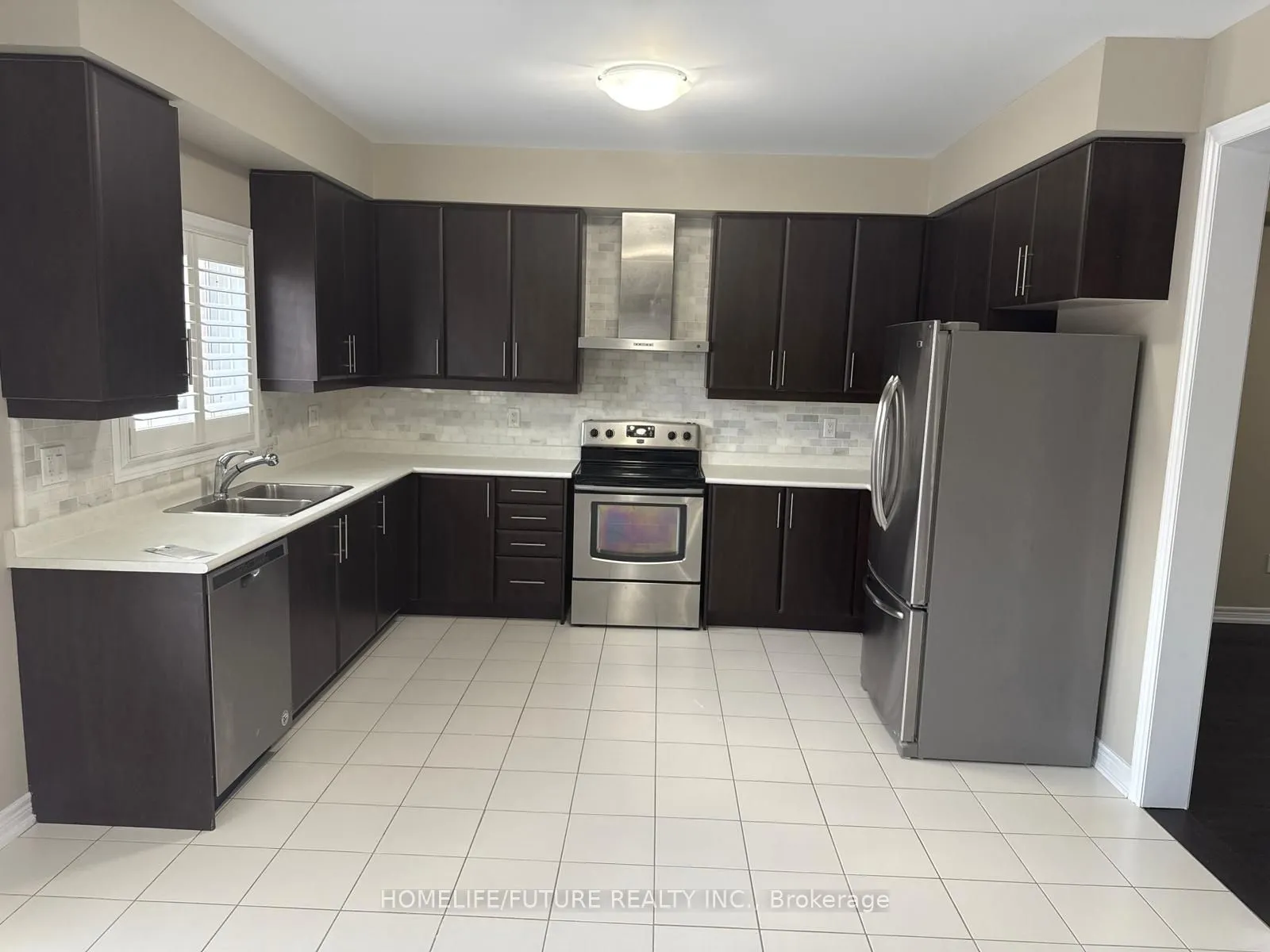 1399 Lormel Gate