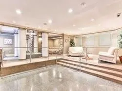 7460 Bathurst Street, #102