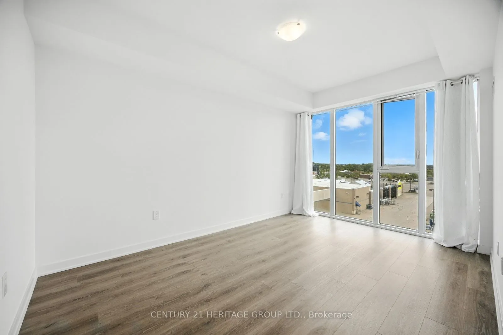 100 Eagle Rock Way N, #605