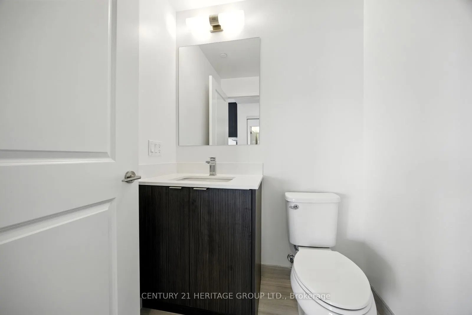 100 Eagle Rock Way N, #605