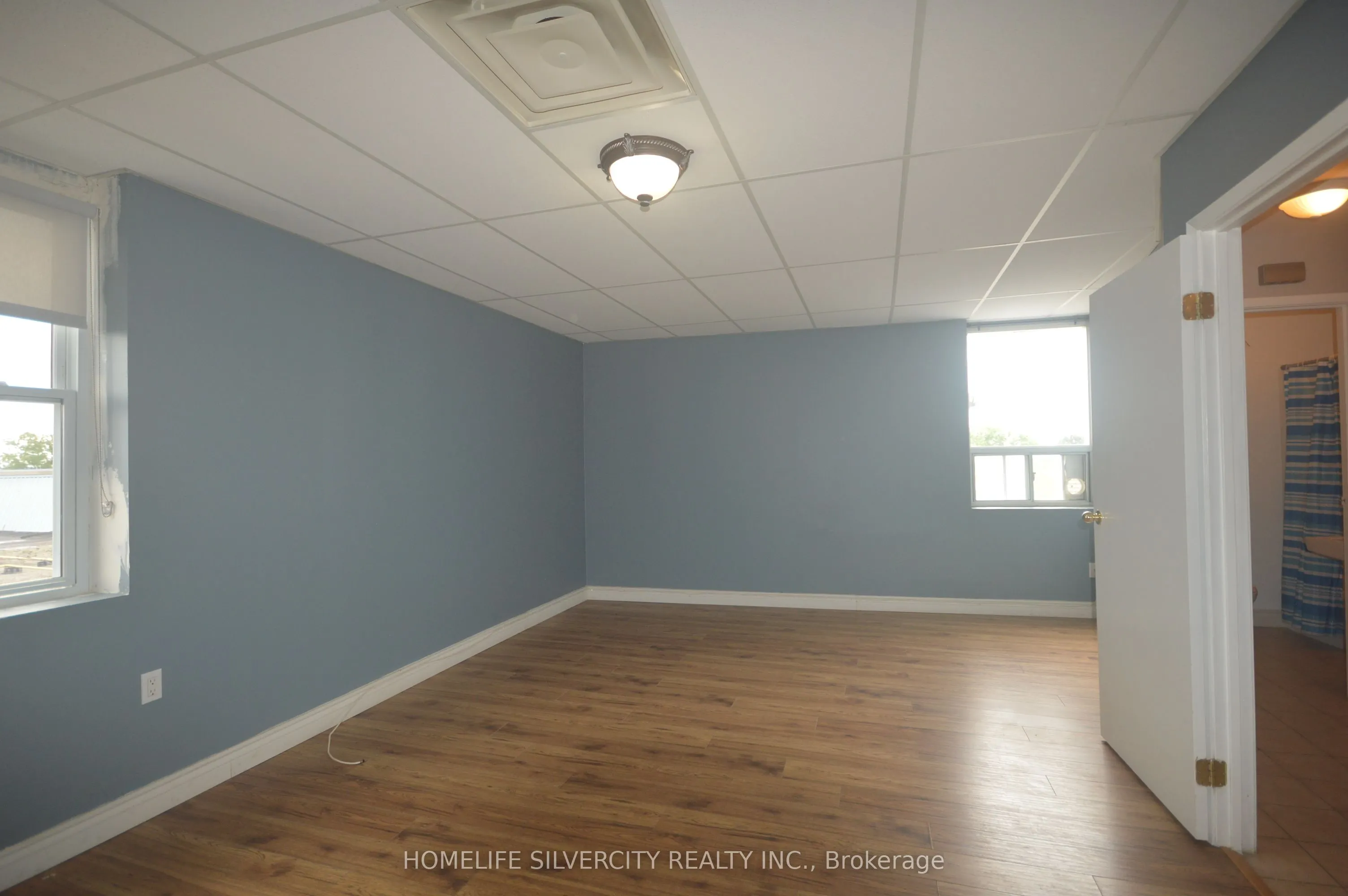 64 Holland Street W, #Upper 1