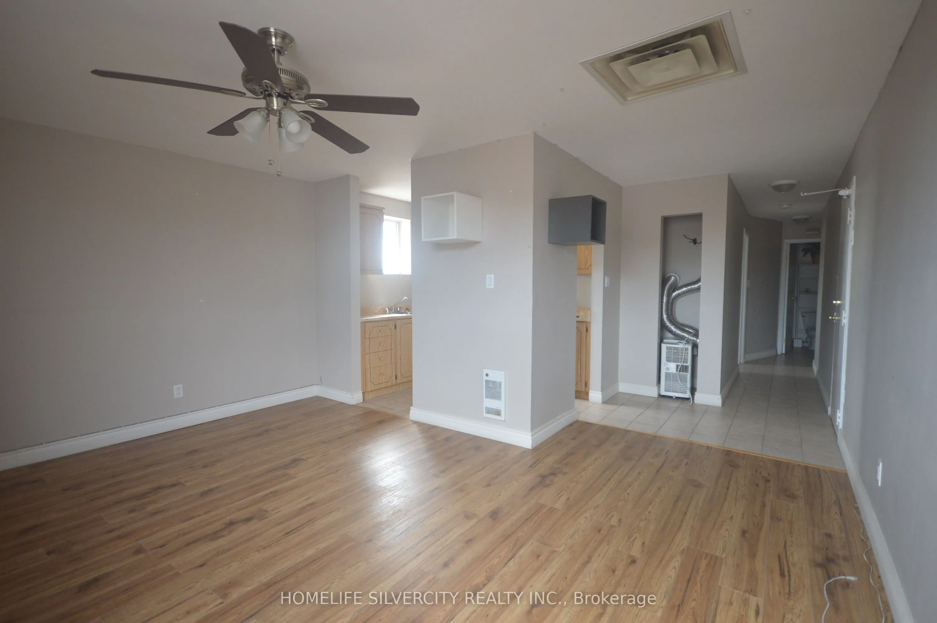 64 Holland Street W, #Upper 1