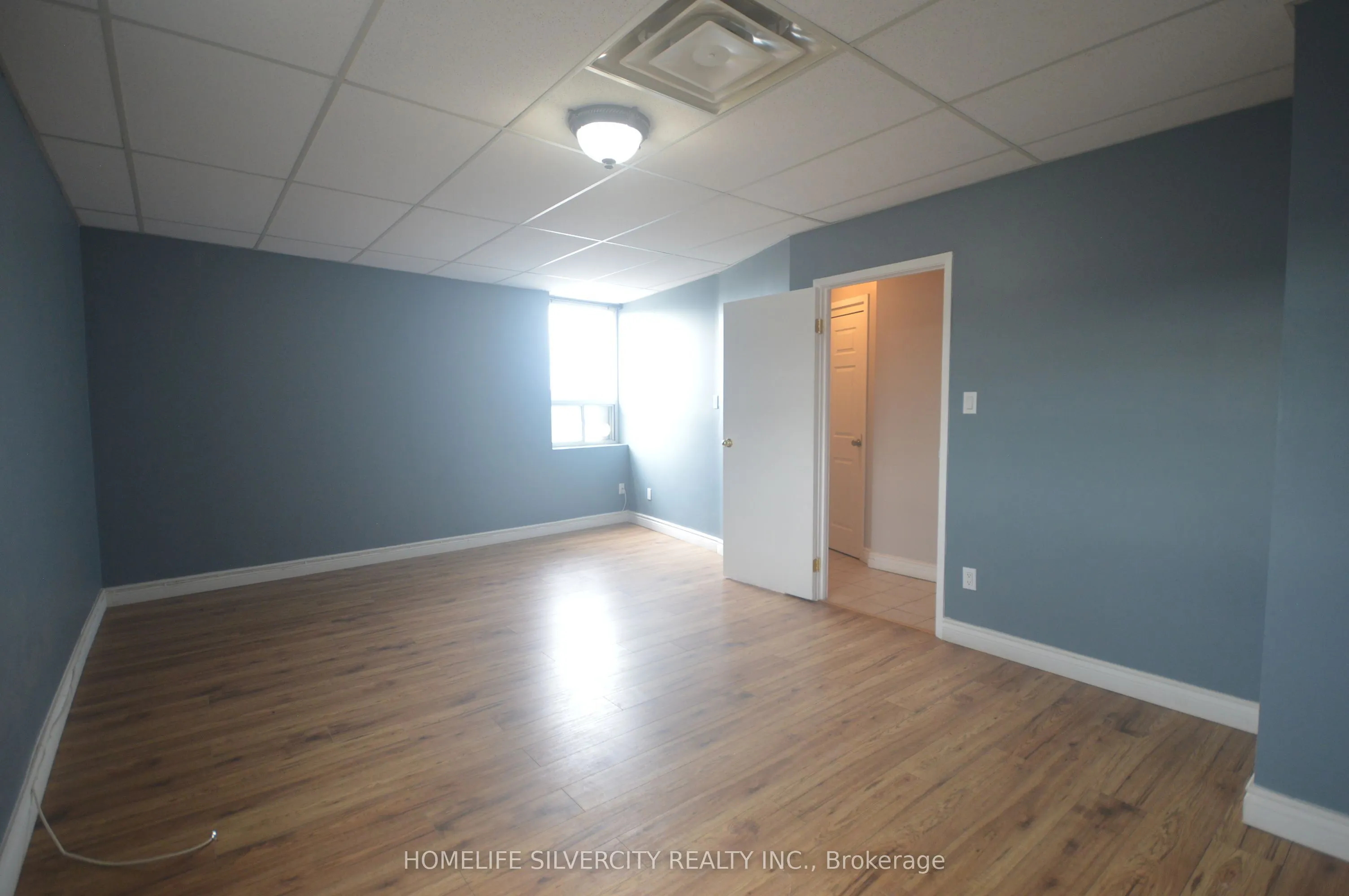 64 Holland Street W, #Upper 1