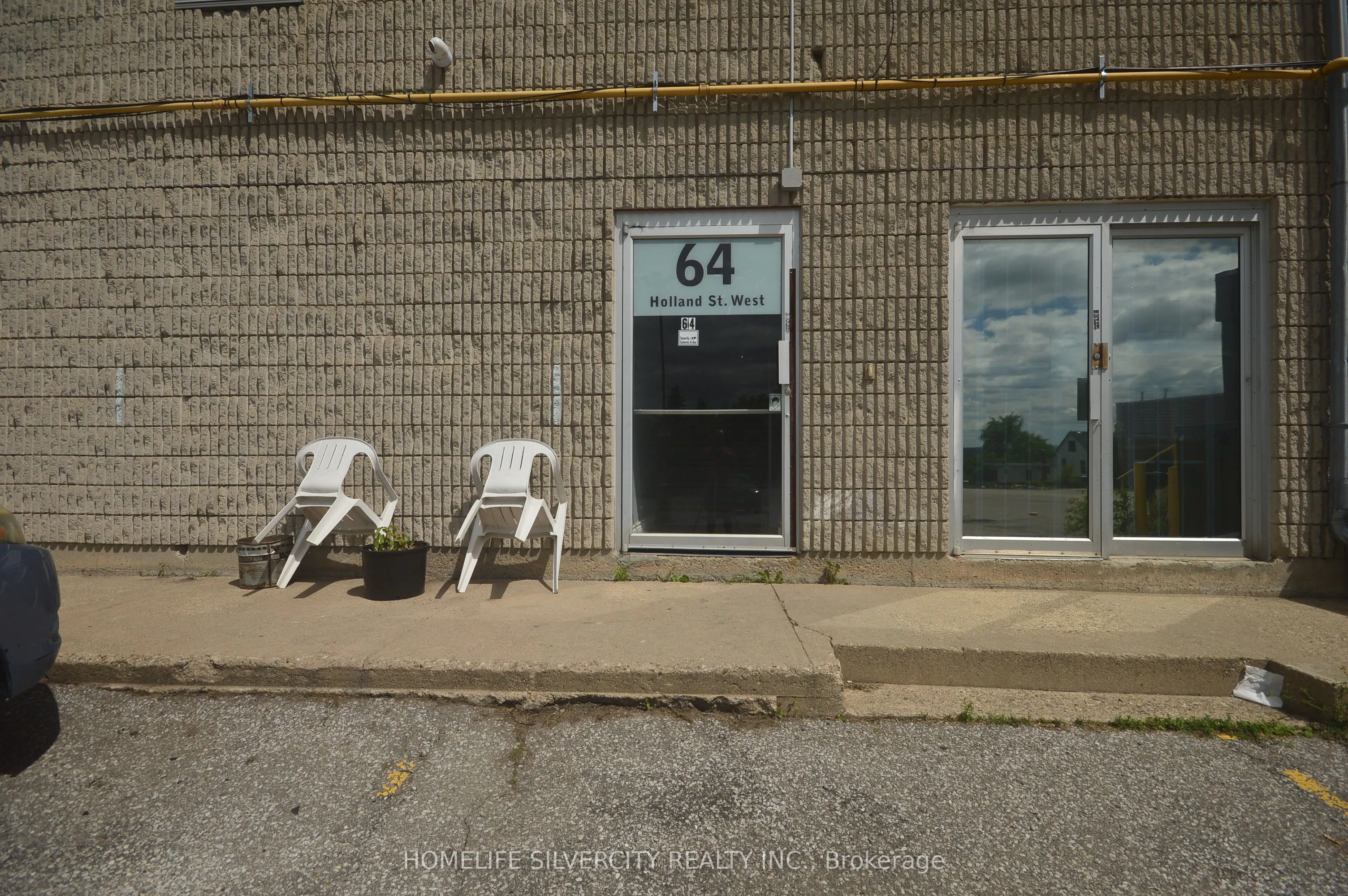 64 Holland Street W, #Upper 1