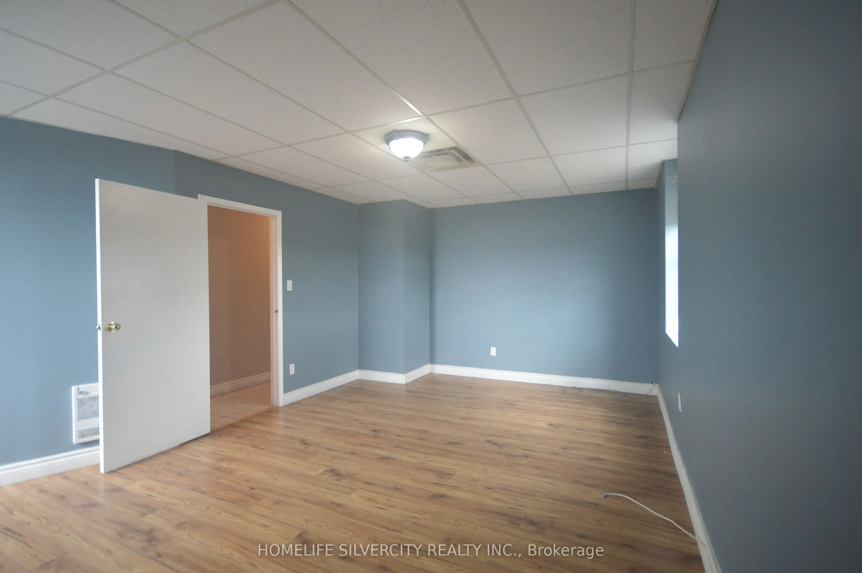 64 Holland Street W, #Upper 1