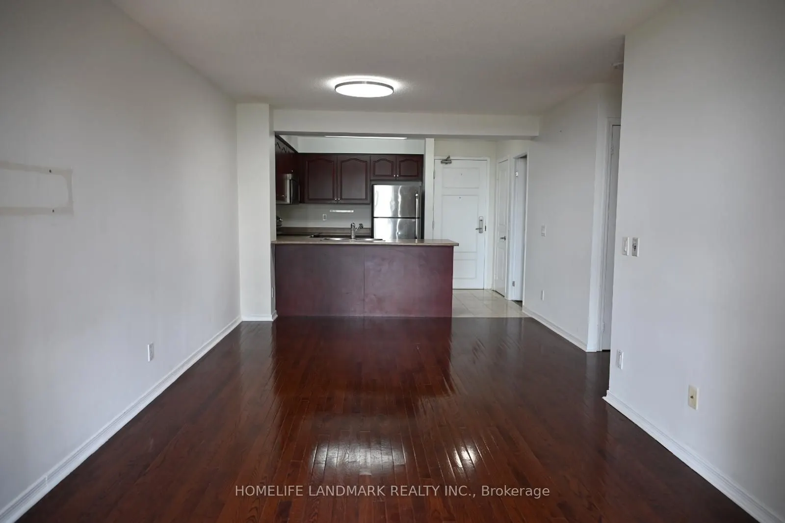 330 Red Maple Road, #502