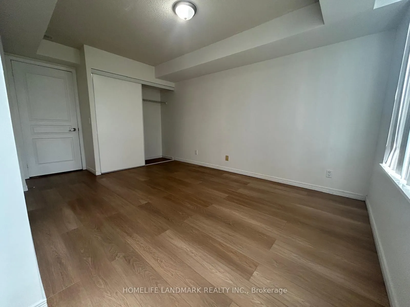 330 Red Maple Road, #502